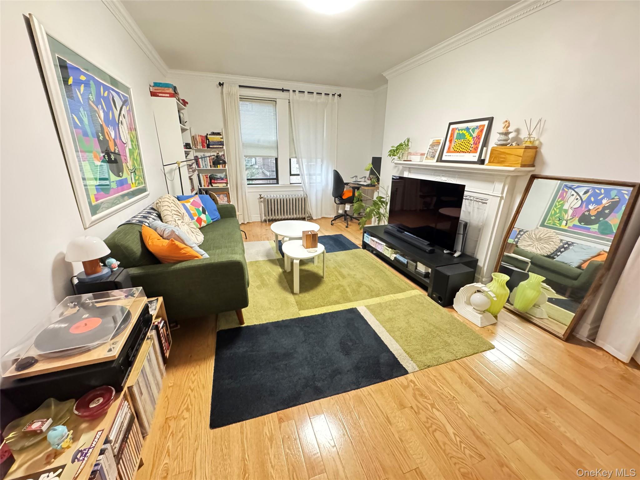 148-09 Northern Blvd # 3B, Flushing, NY 11354