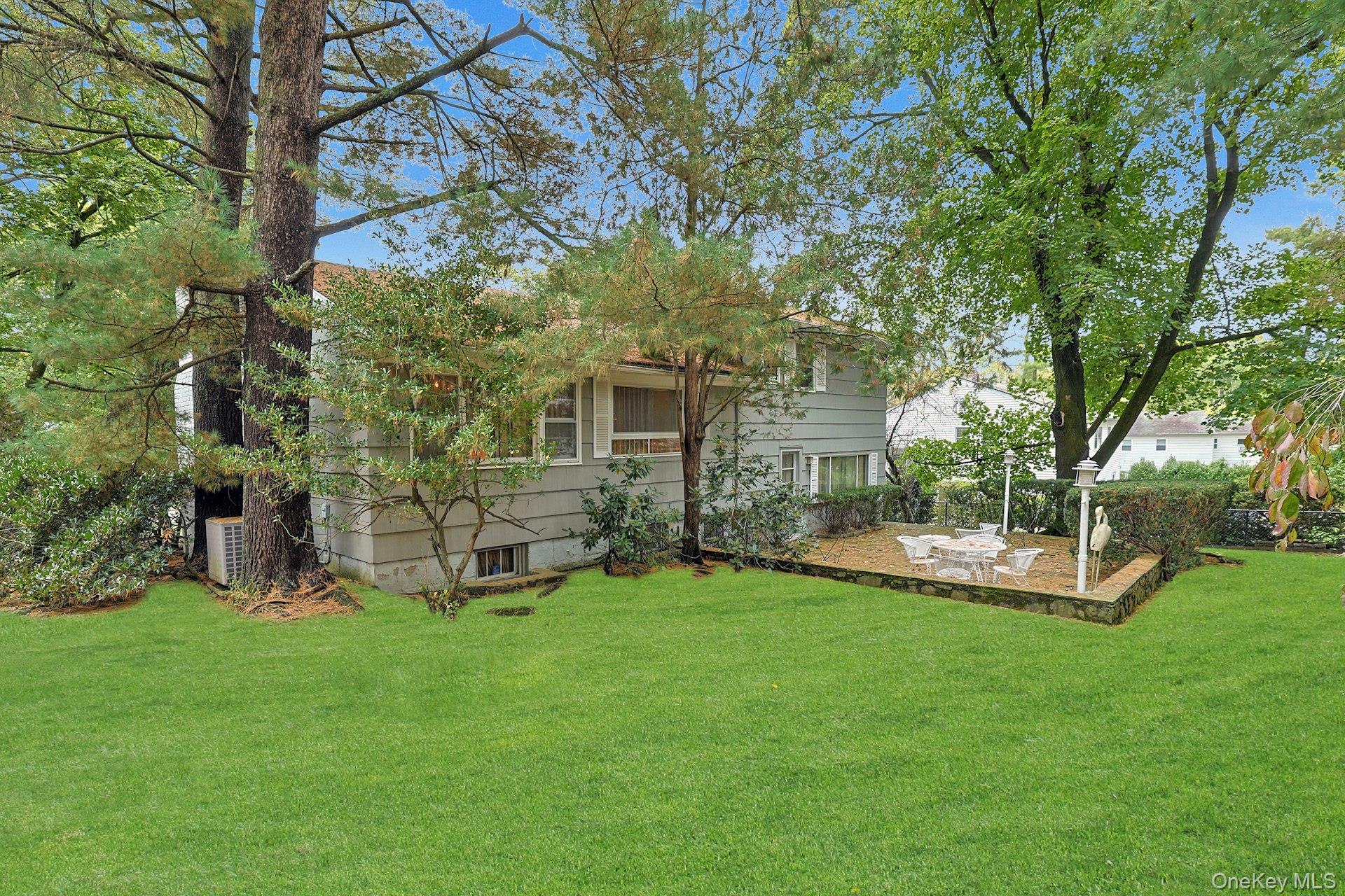 129 Hillandale Drive, New Rochelle, NY 10804