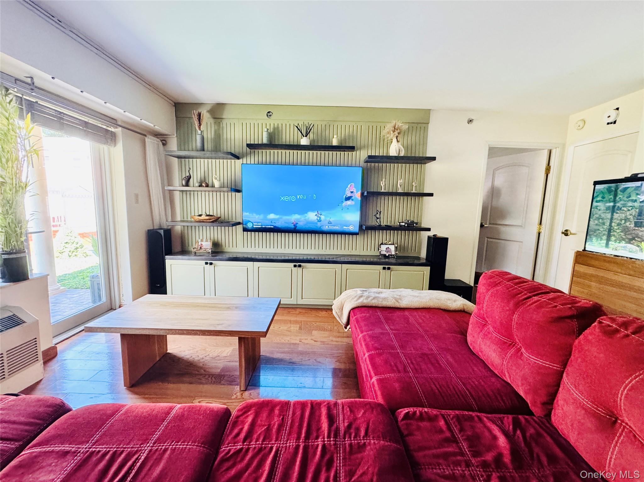 64-34 Grand Central Parkway # 1E, Forest Hills, NY 11375