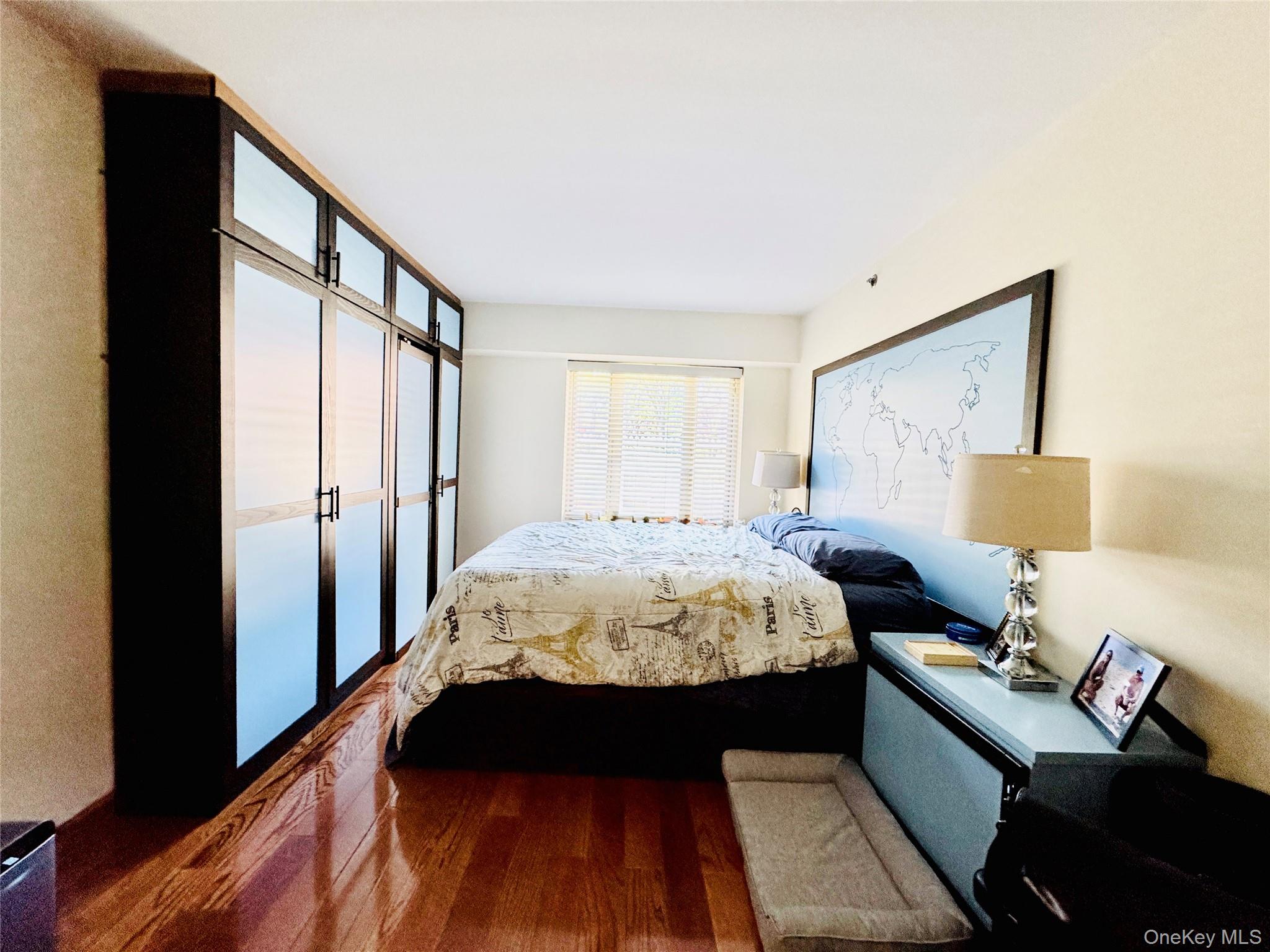 64-34 Grand Central Parkway # 1E, Forest Hills, NY 11375