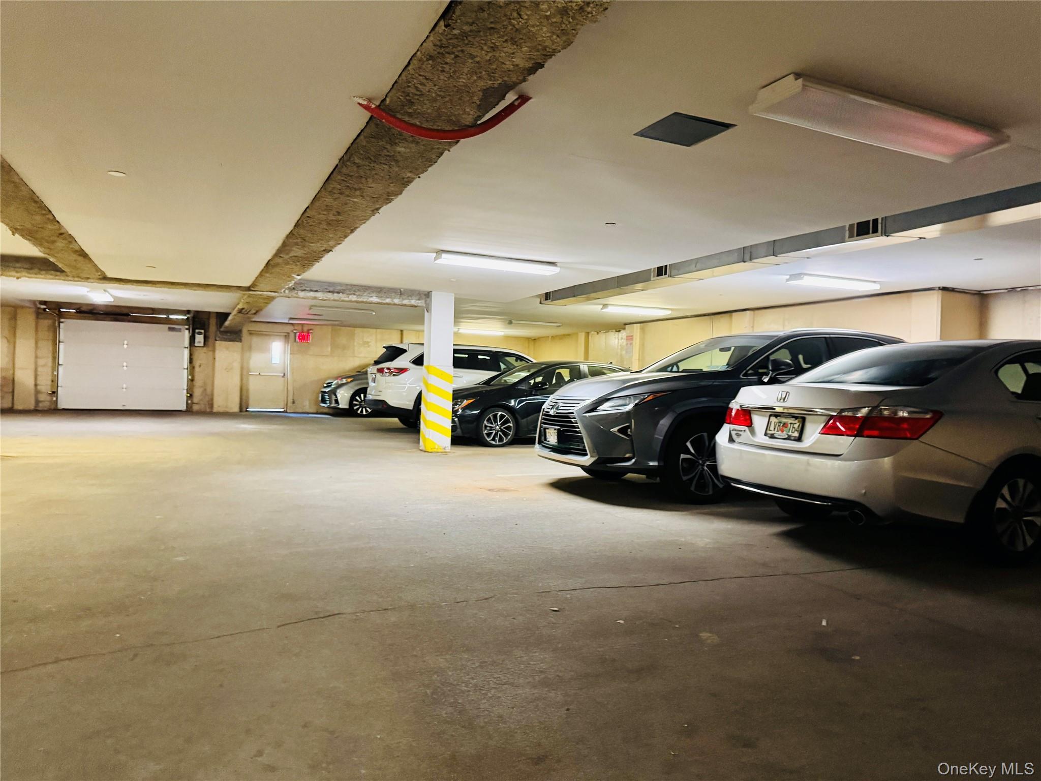 64-34 Grand Central Parkway # 1E, Forest Hills, NY 11375