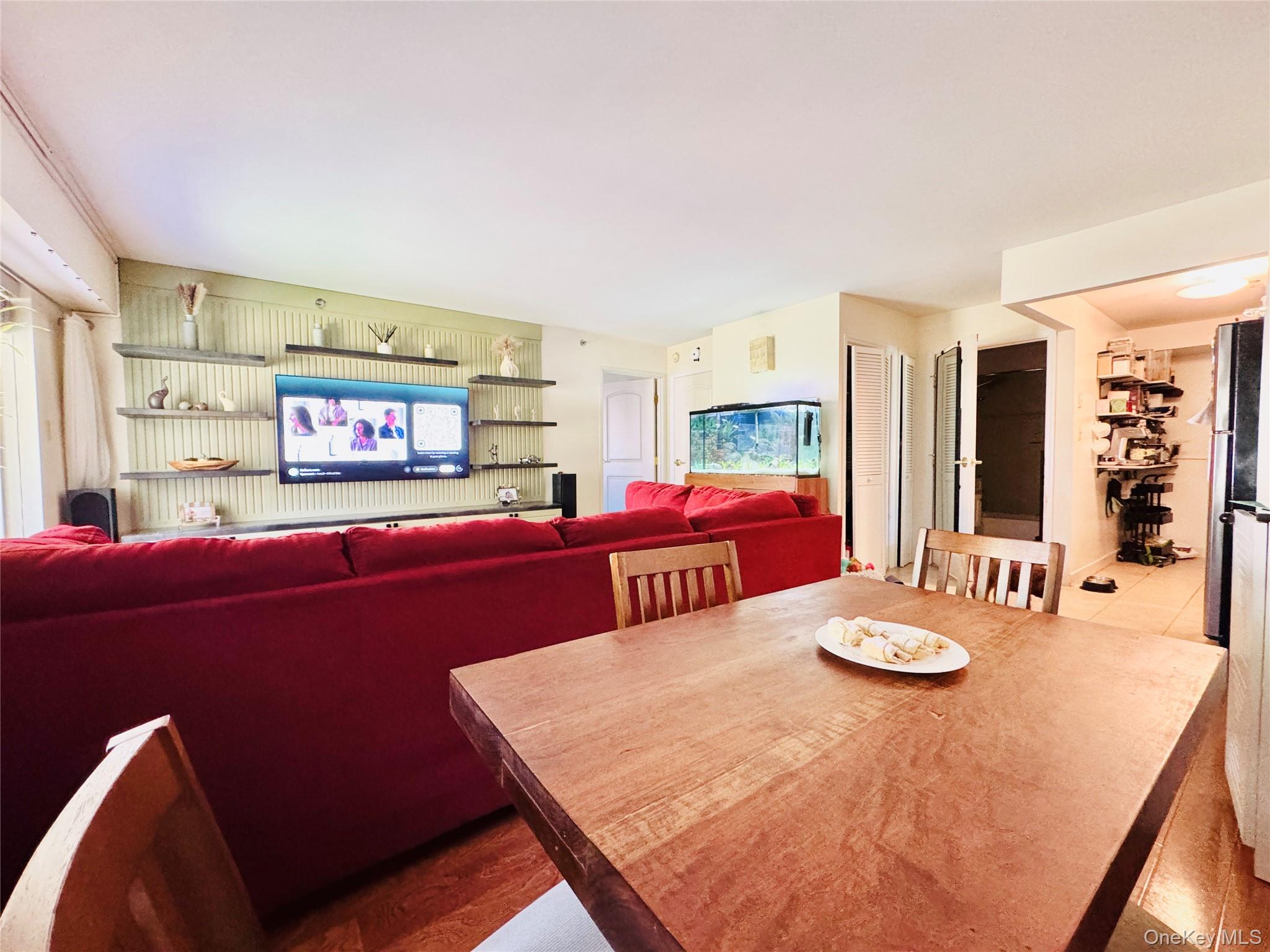 64-34 Grand Central Parkway # 1E, Forest Hills, NY 11375