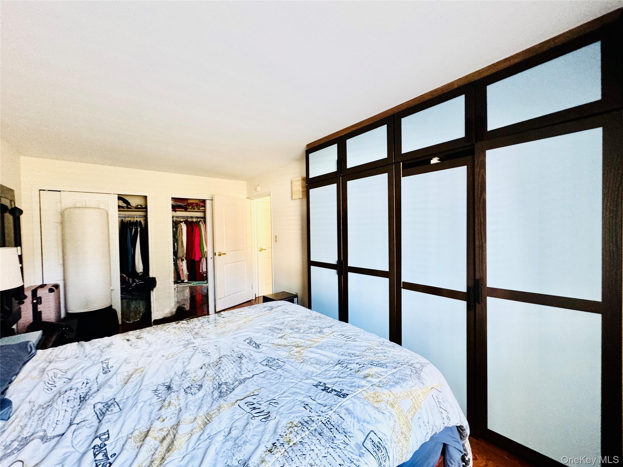 64-34 Grand Central Parkway # 1E, Forest Hills, NY 11375