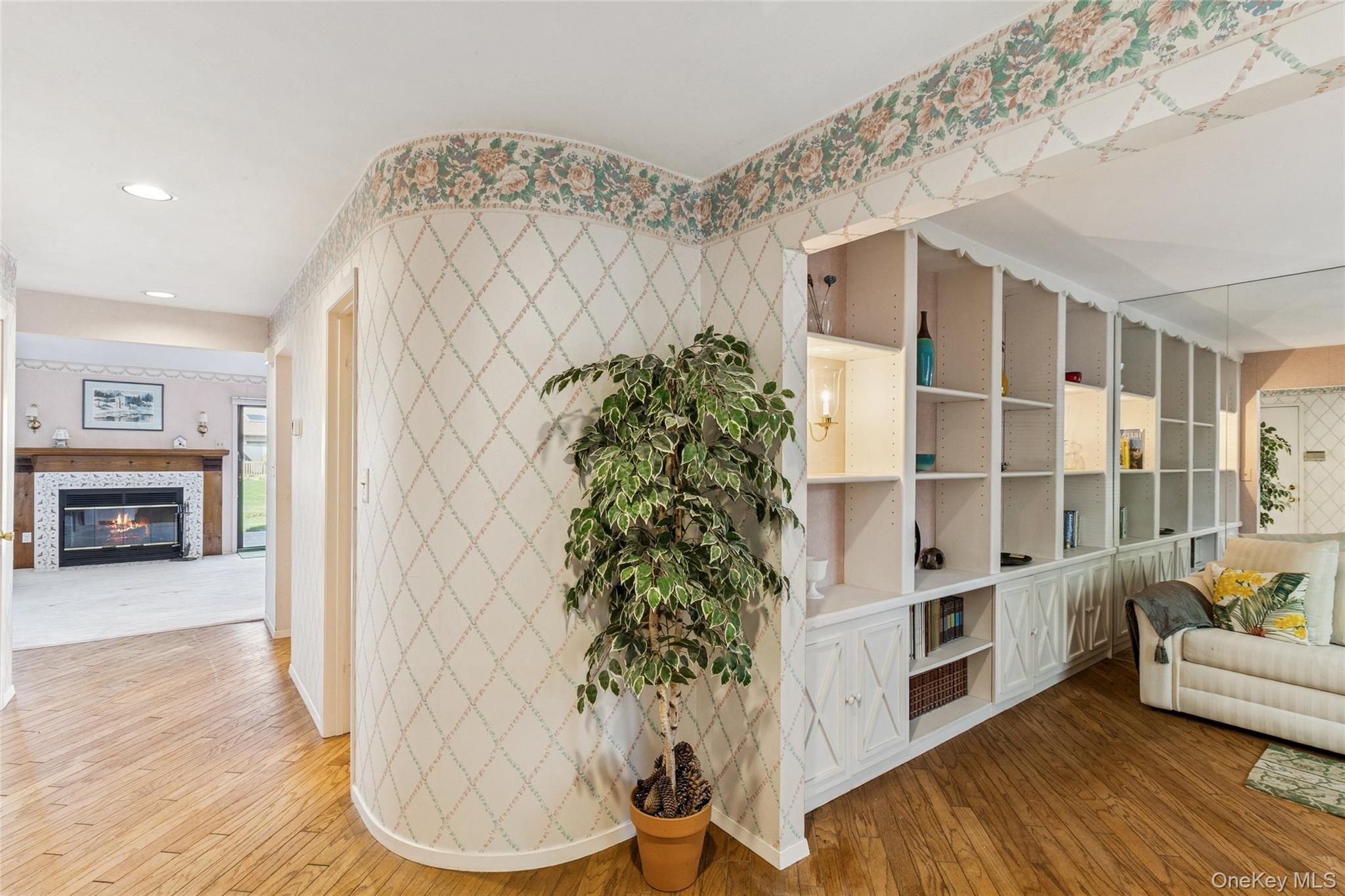 3 Timber Ridge Drive, Holbrook, NY 11741