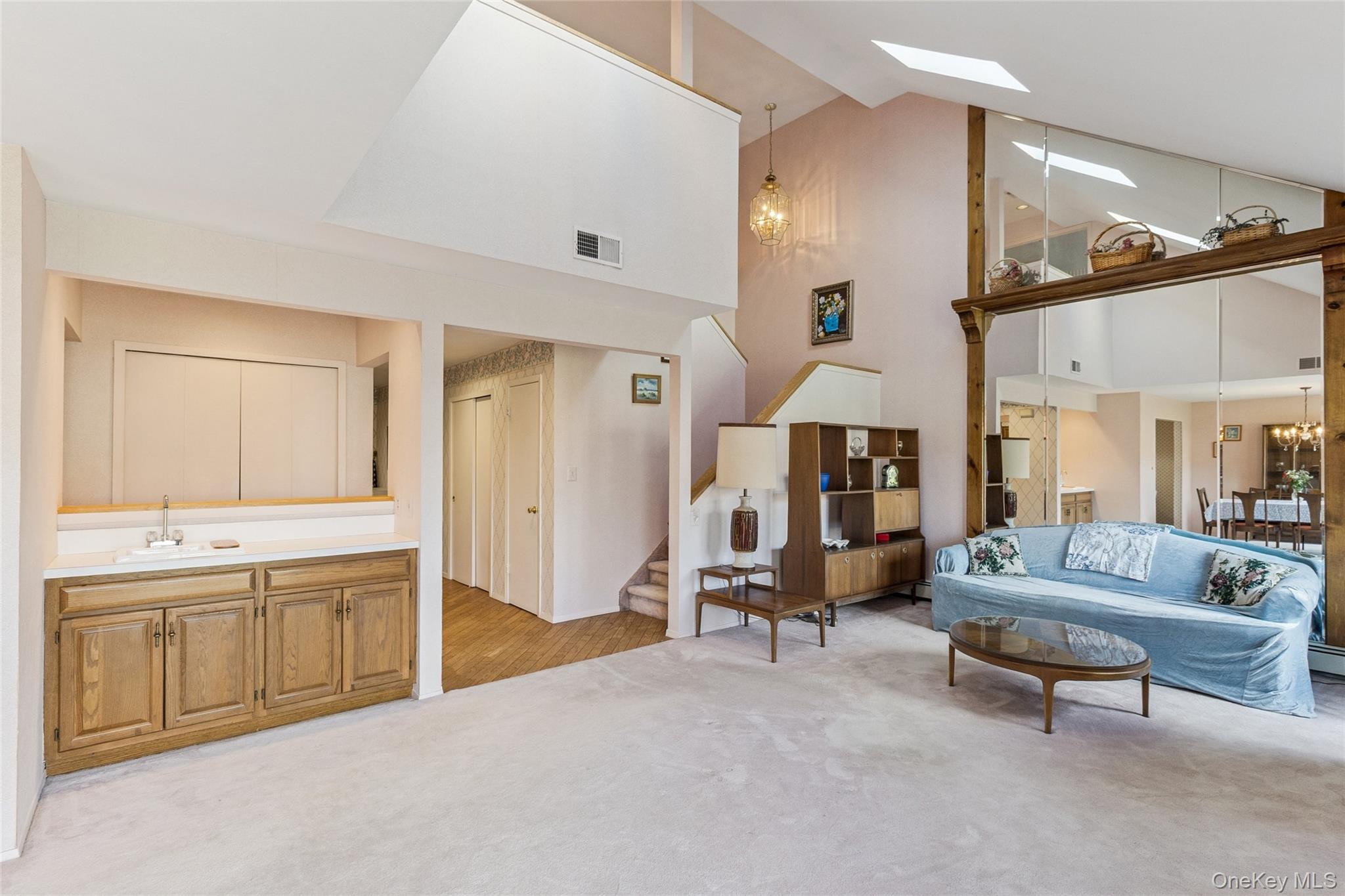 3 Timber Ridge Drive, Holbrook, NY 11741