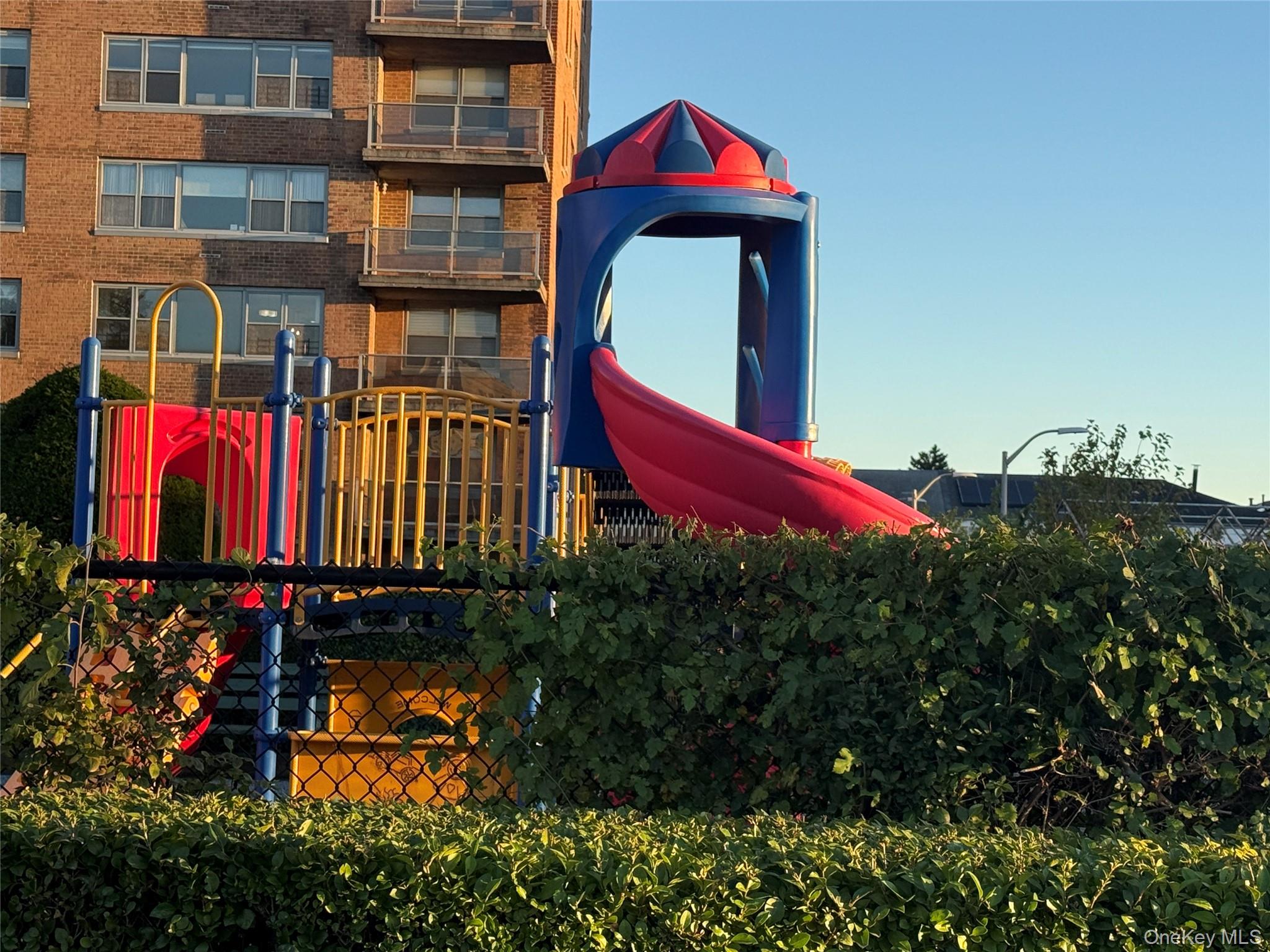 61-20 Grand Central Parkway # B1501, Forest Hills, NY 11375