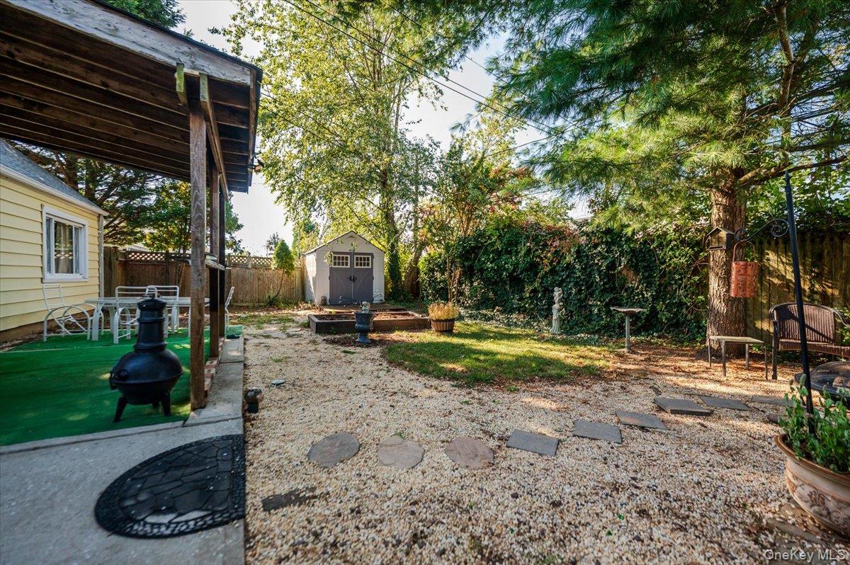 34 Curve Lane, Levittown, NY 11756