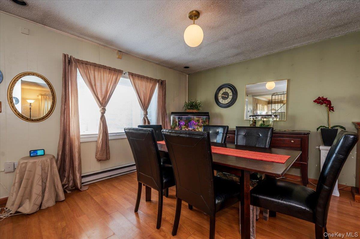 34 Curve Lane, Levittown, NY 11756