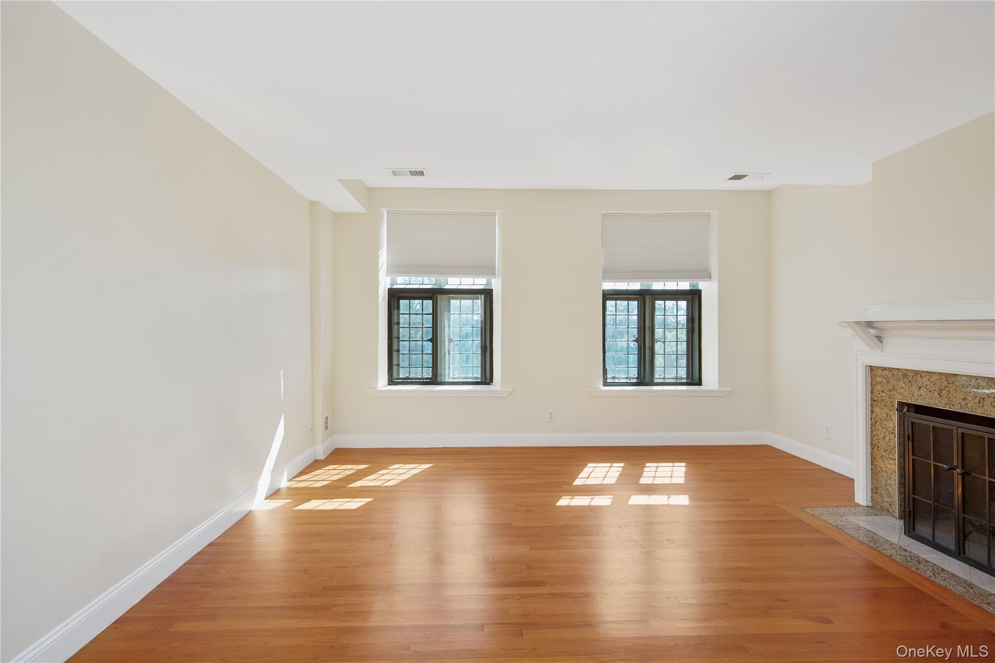 206 Chateau Rive # 206, Peekskill, NY 10566