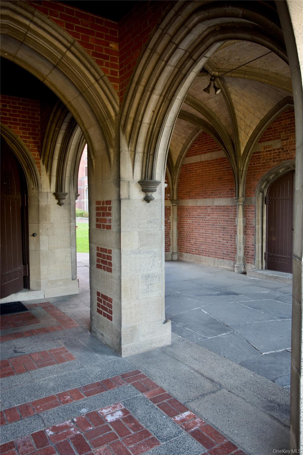 305 Chateau Rive Street # 305, Peekskill, NY 10566