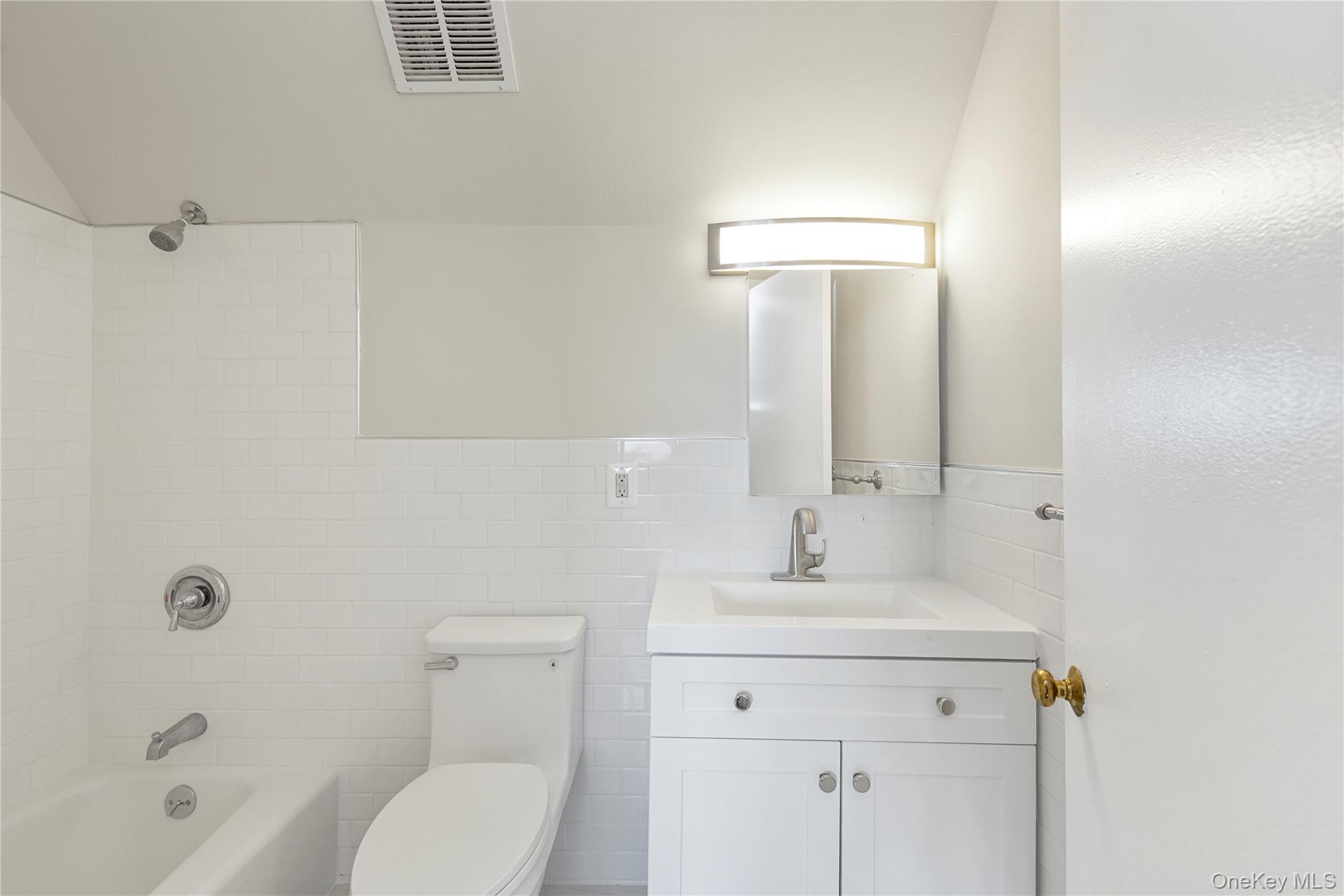 305 Chateau Rive Street # 305, Peekskill, NY 10566