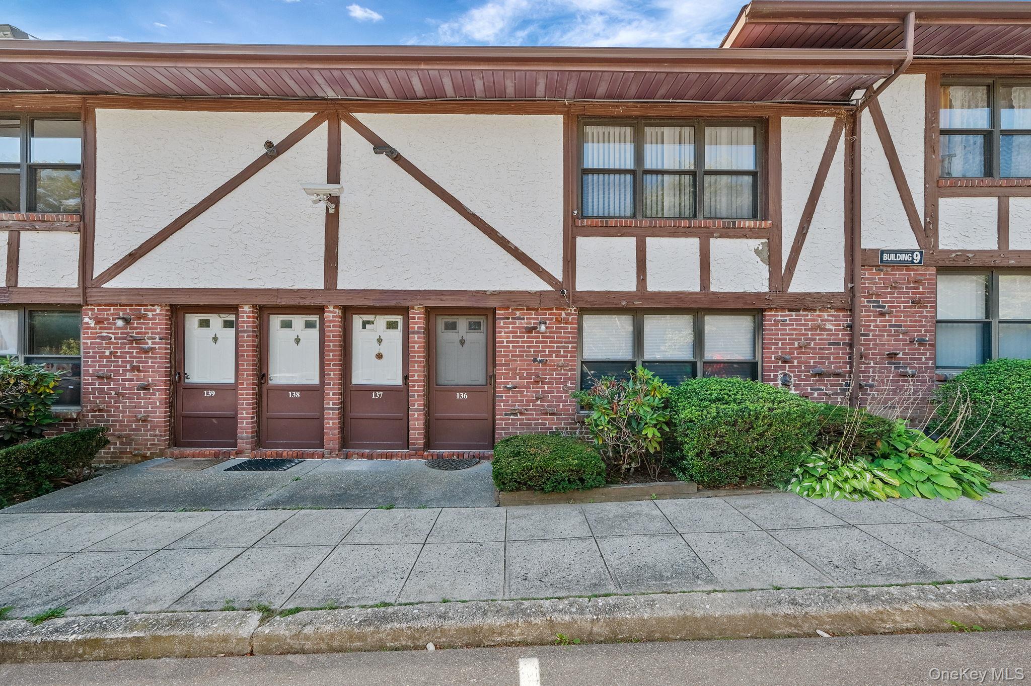 136 Bailey Court # 136, Middle Island, NY 11953