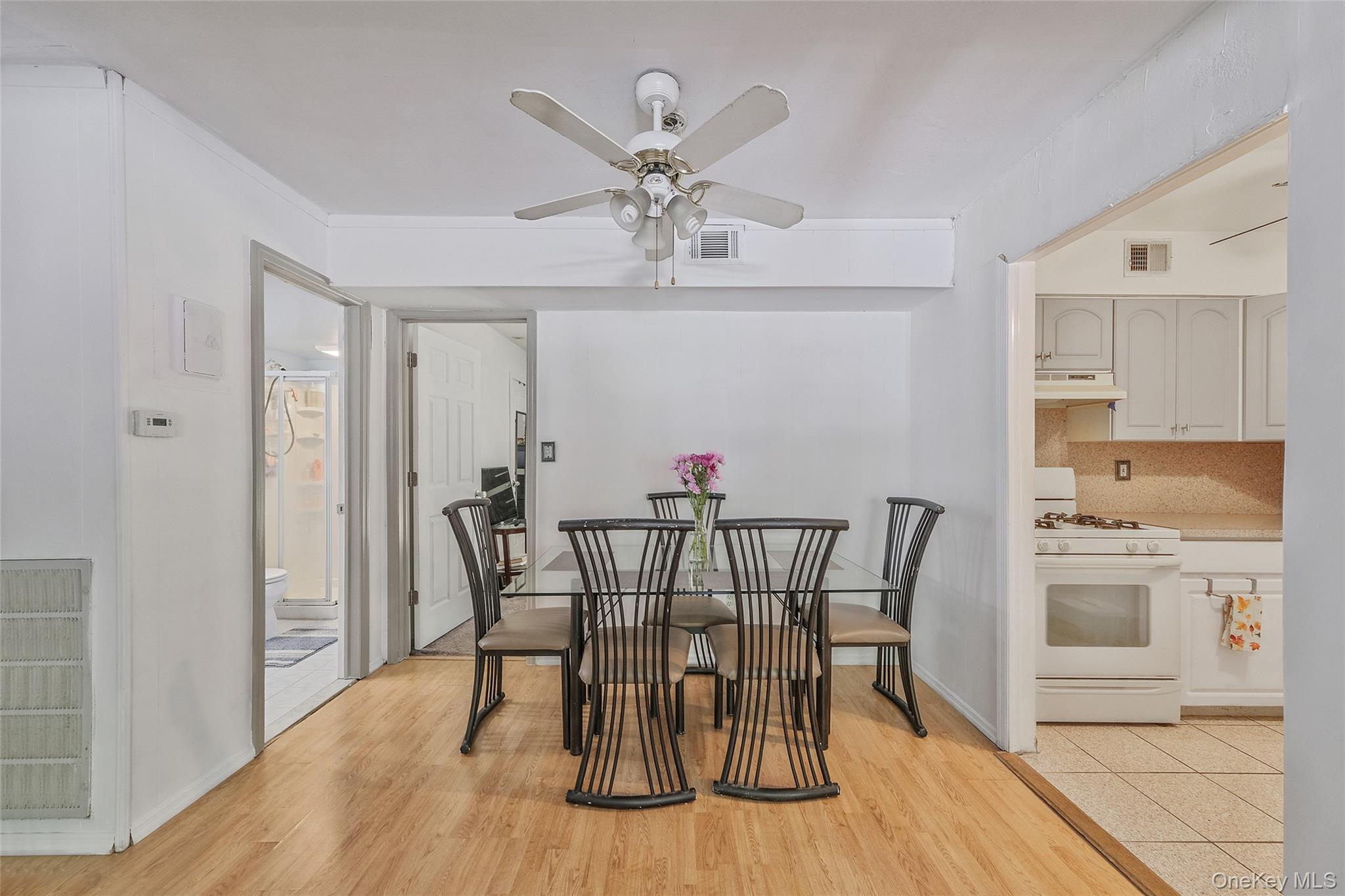 136 Bailey Court # 136, Middle Island, NY 11953