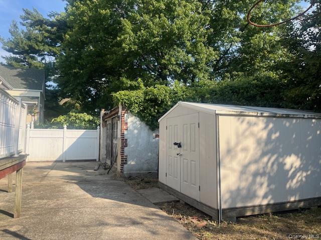 8535 115th Street, Richmond Hill North, NY 11418