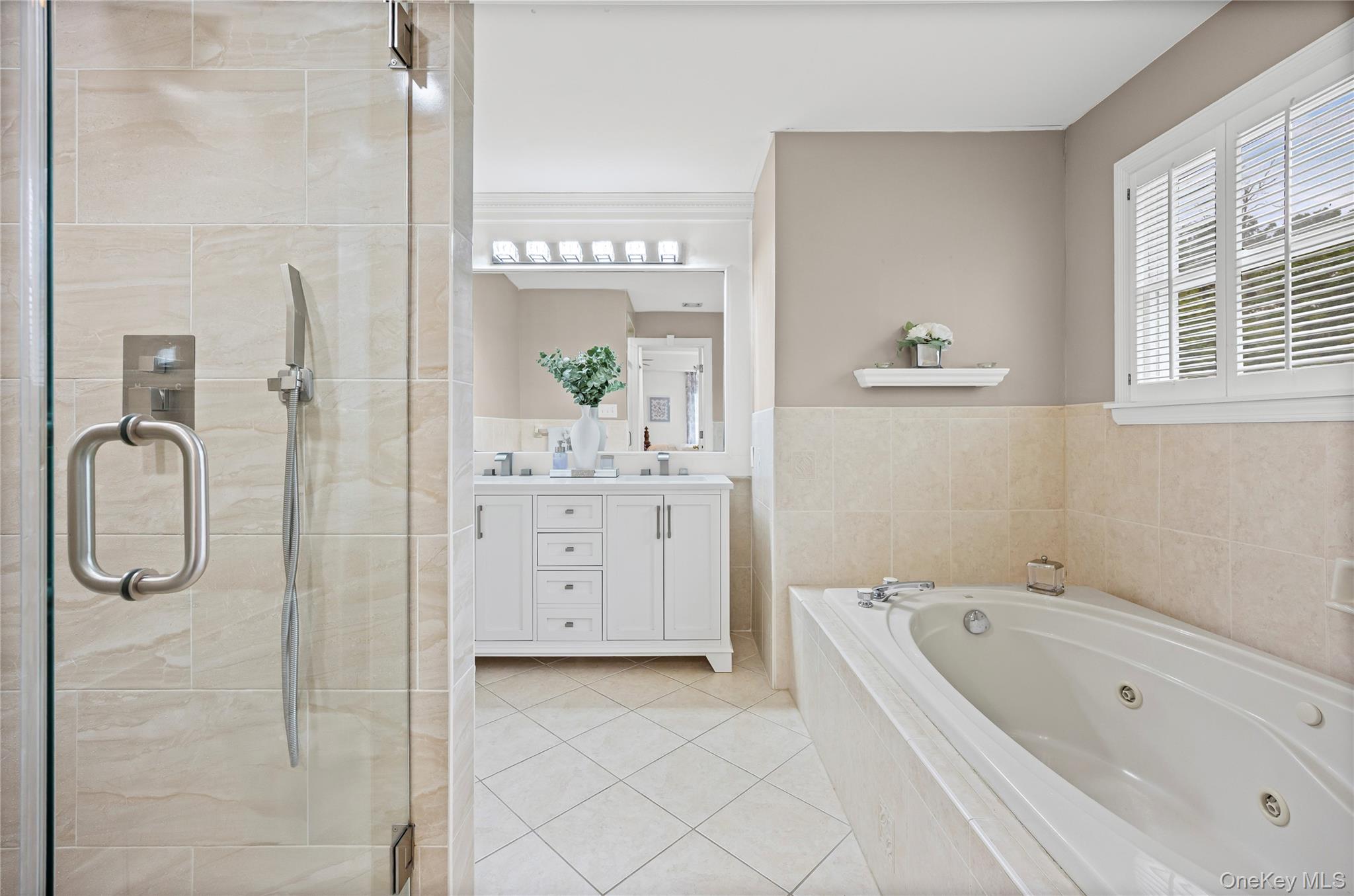 1A Mather Court, Huntington Station, NY 11746