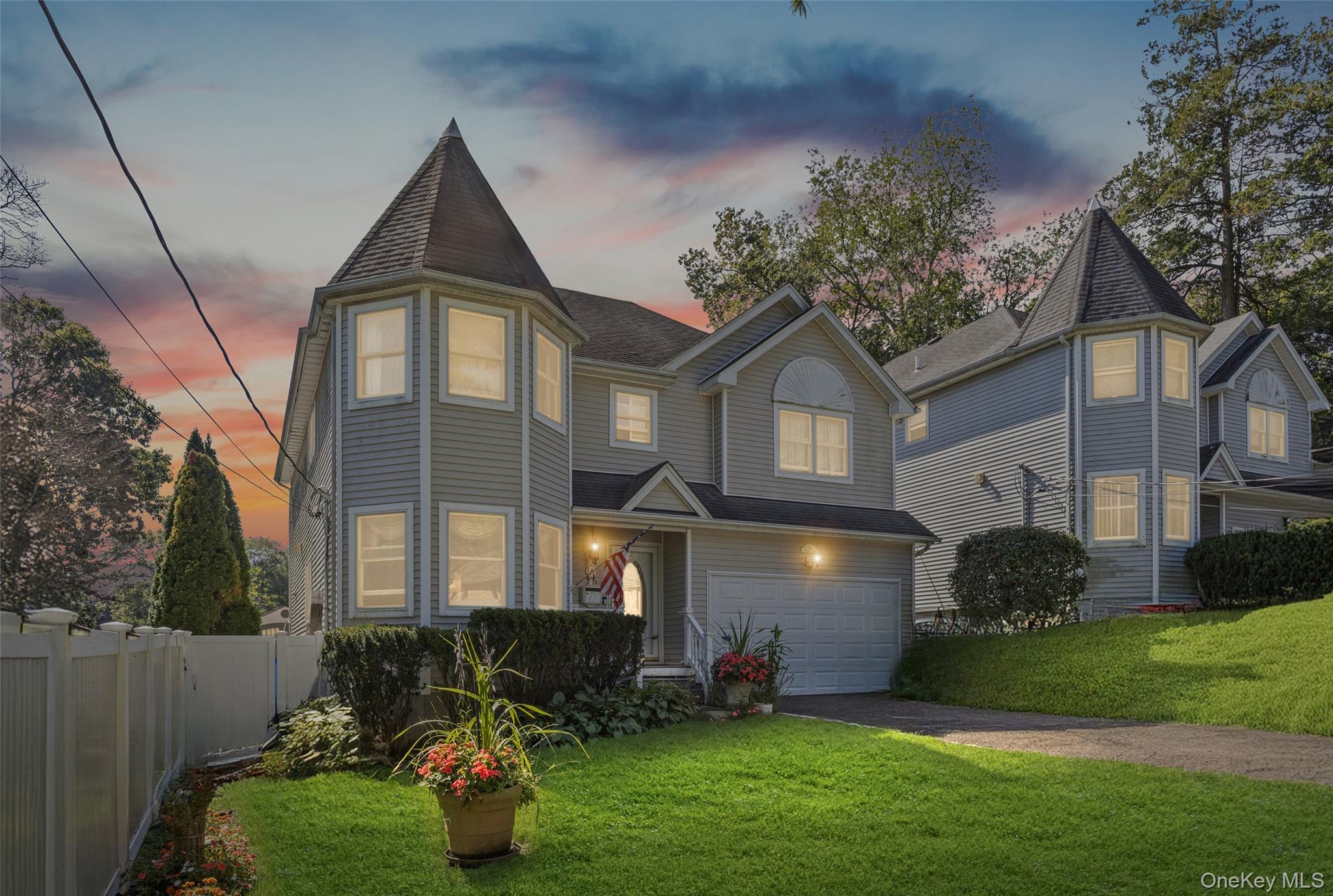 1A Mather Court, Huntington Station, NY 11746