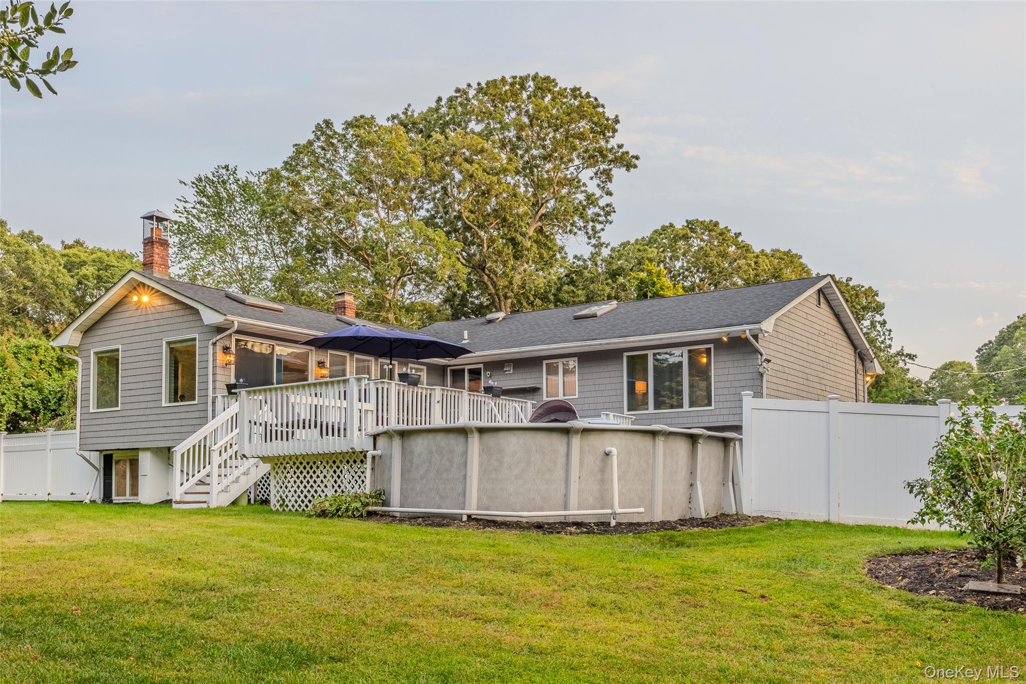 7 Cohrs Court, Moriches, NY 11955