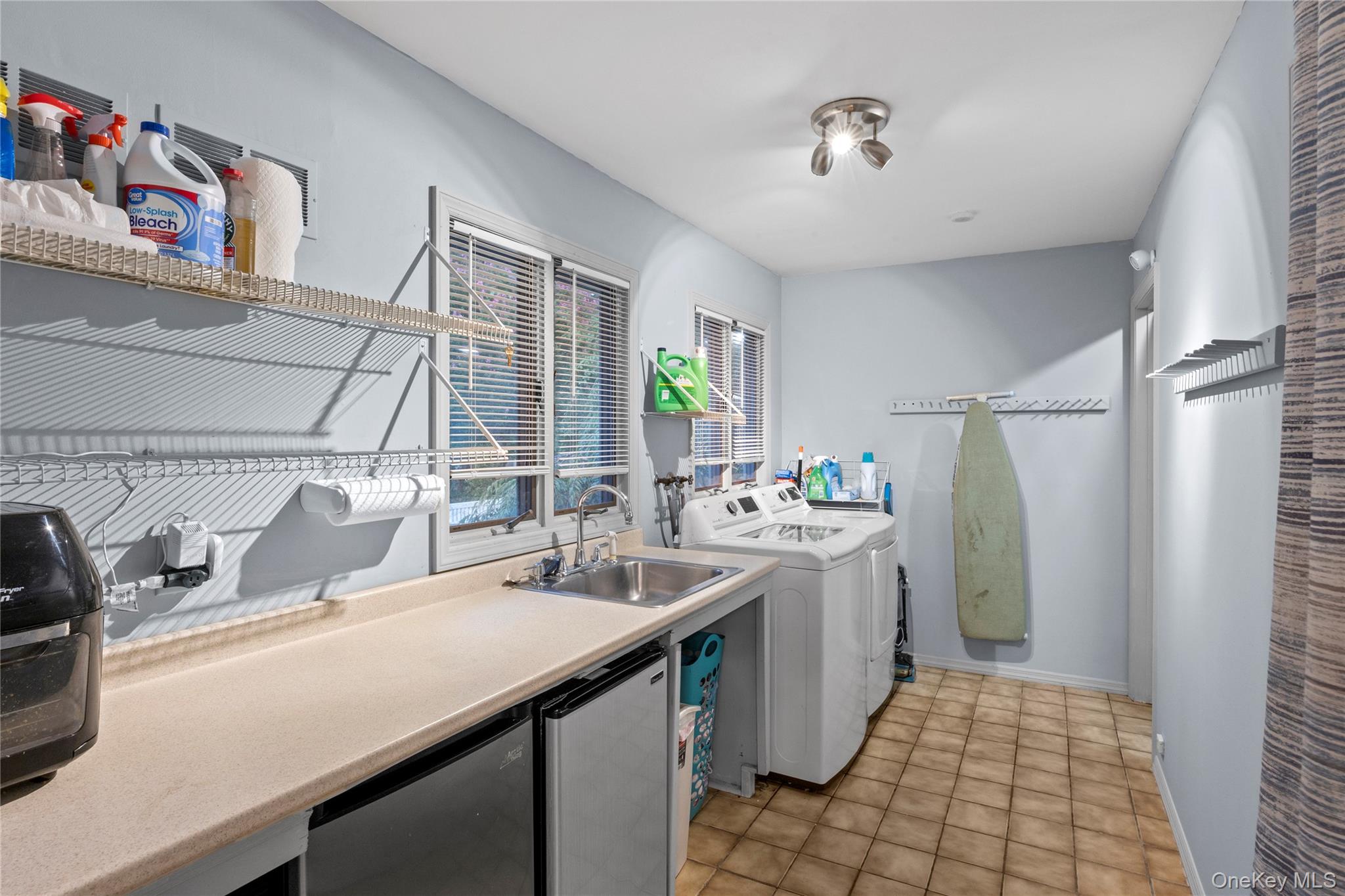 7 Cohrs Court, Moriches, NY 11955