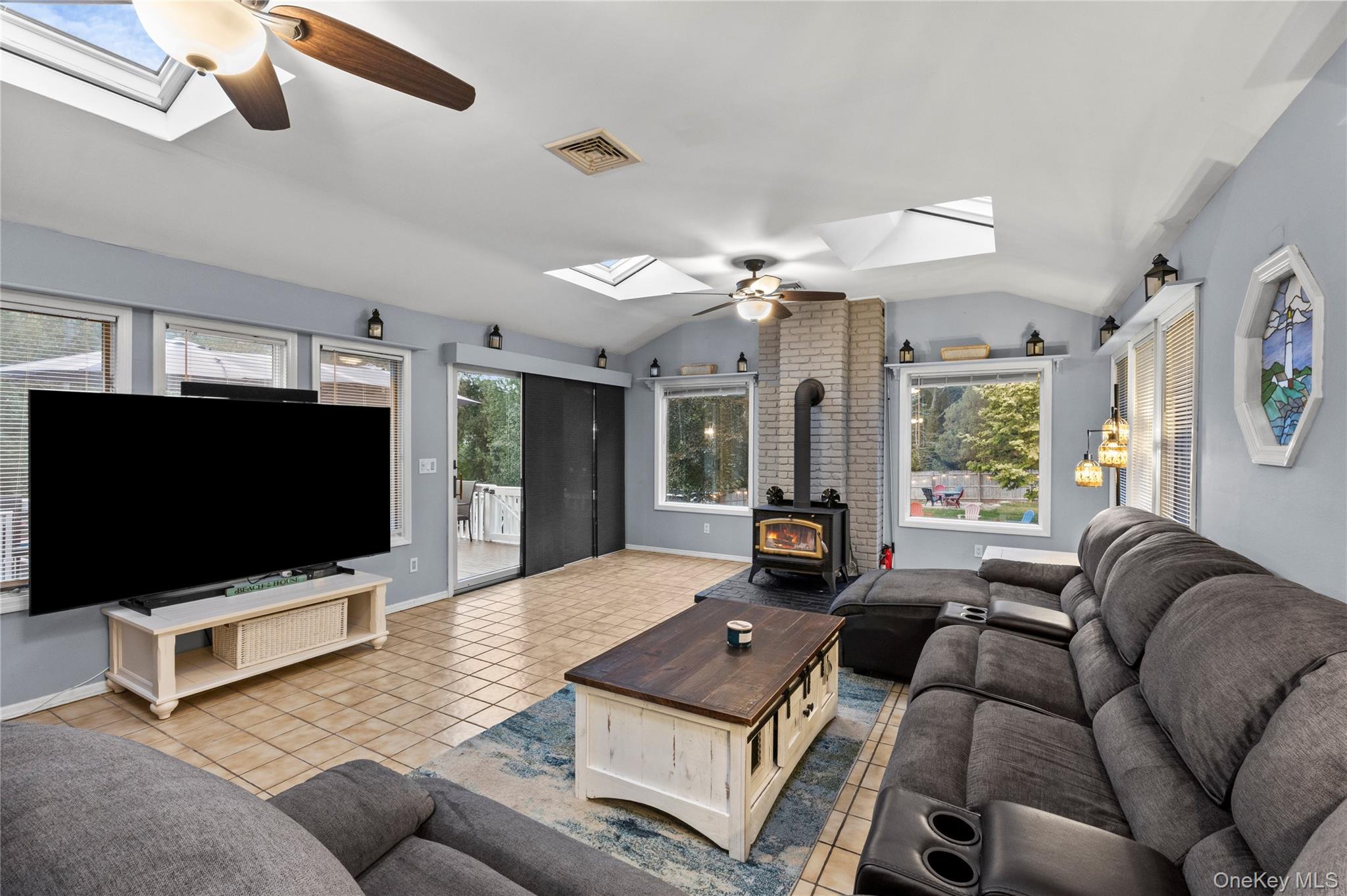 7 Cohrs Court, Moriches, NY 11955