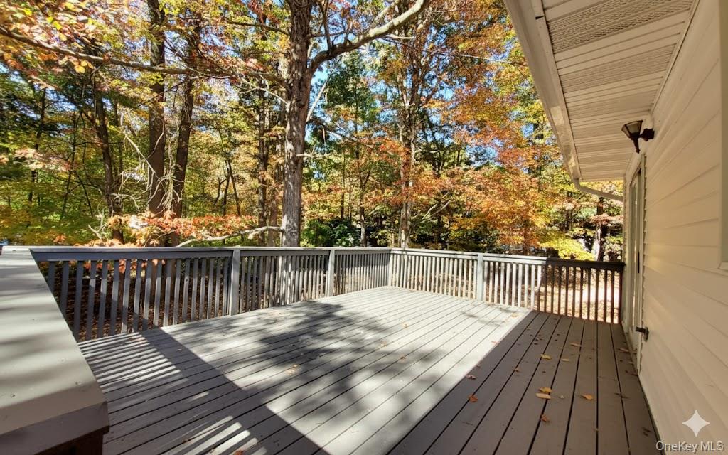 3 Carroll Drive, Woodbury, NY 10930