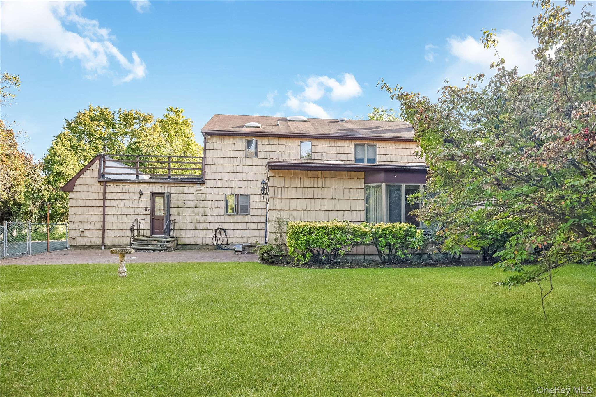 1 Wunaquit Drive, Bayville, NY 11709