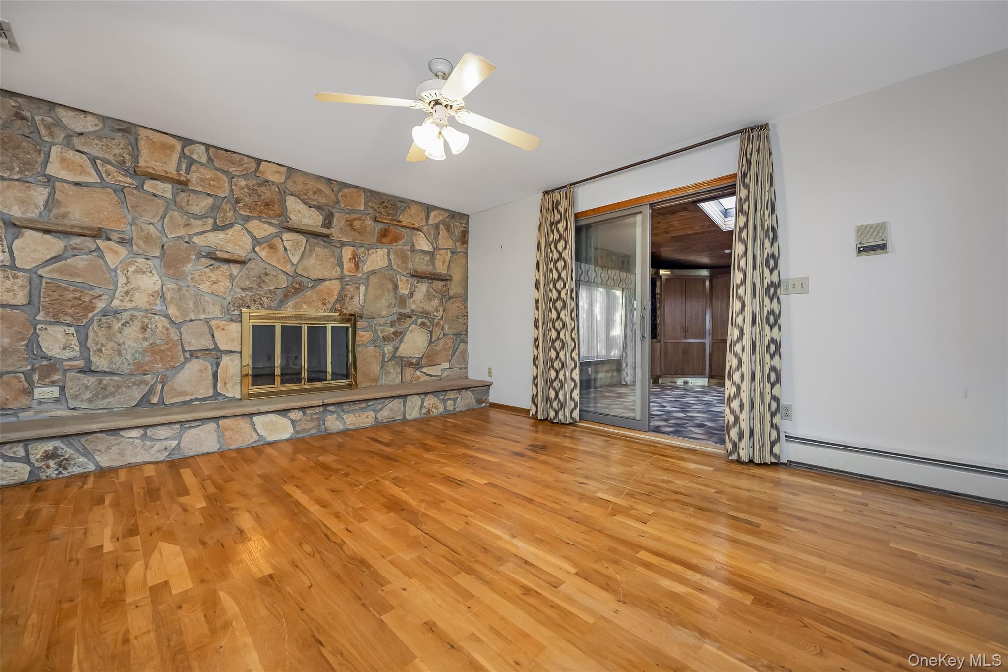 1 Wunaquit Drive, Bayville, NY 11709