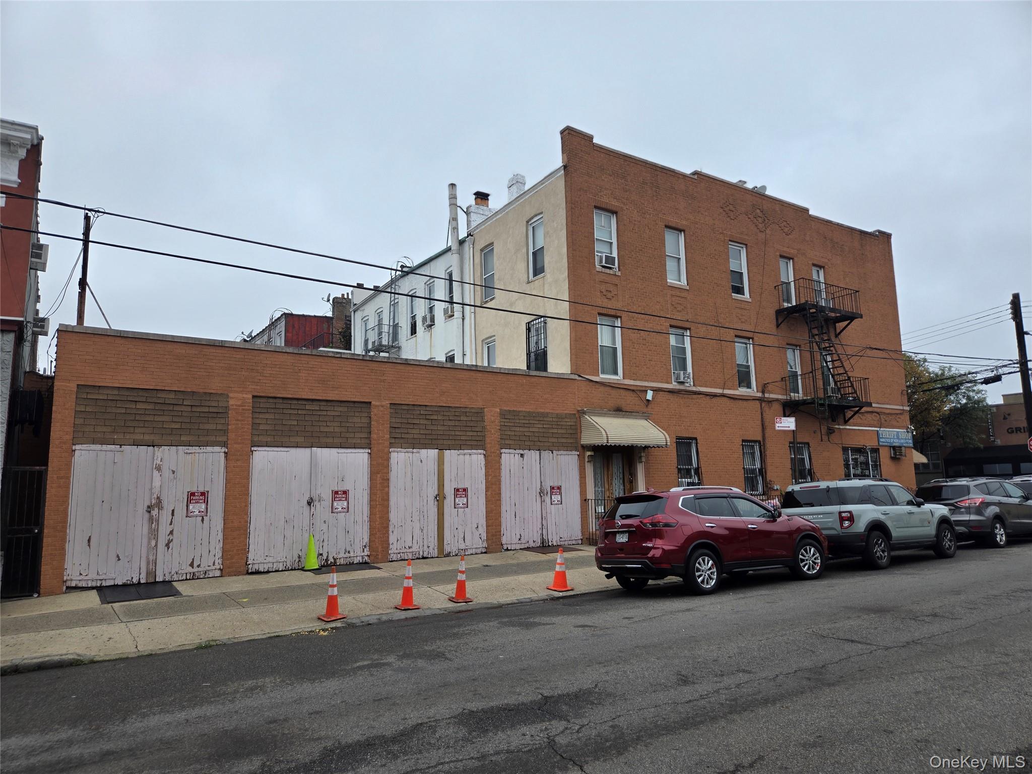 568 Grandview Avenue, Ridgewood, NY 11385