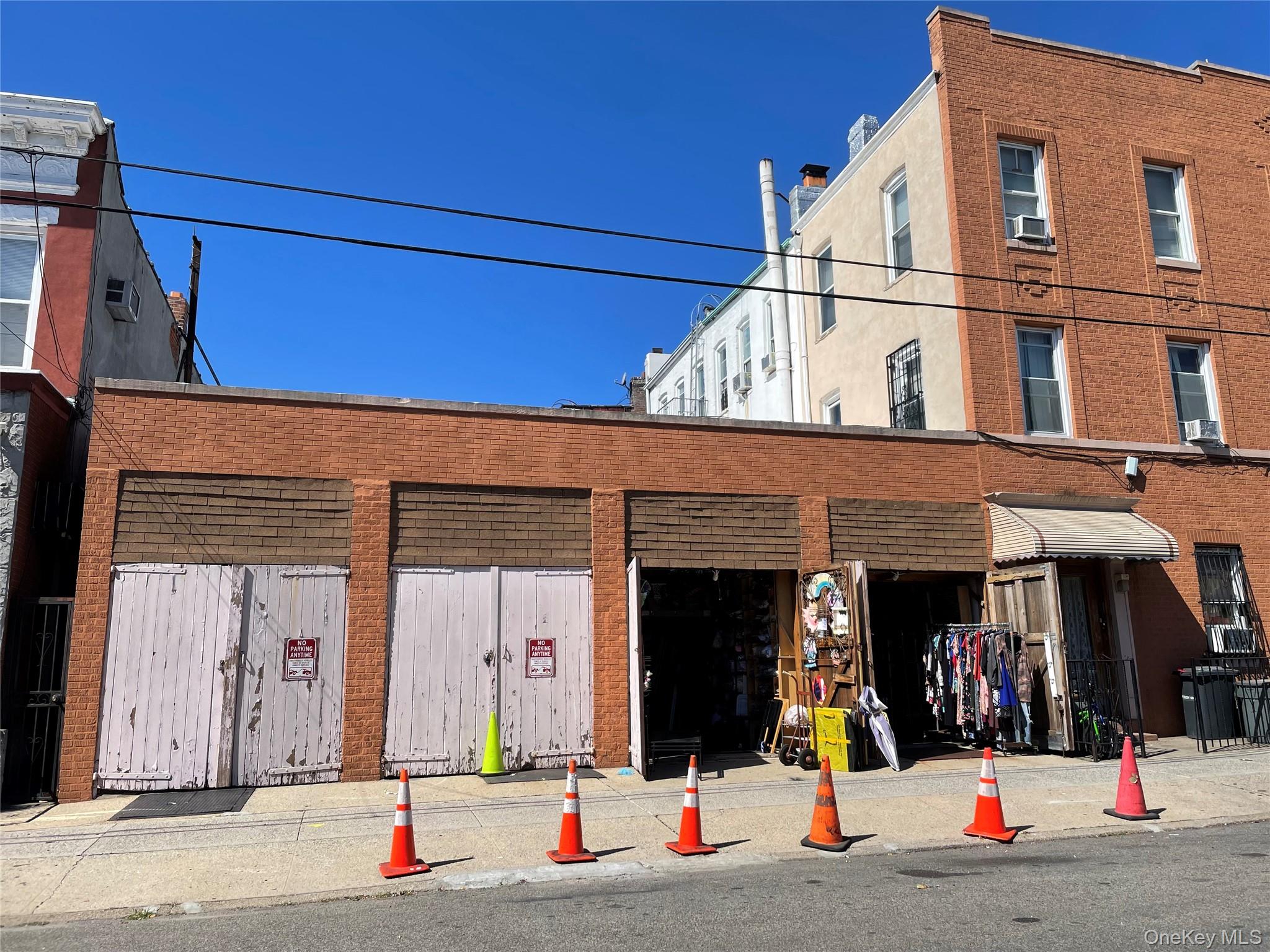 568 Grandview Avenue, Ridgewood, NY 11385