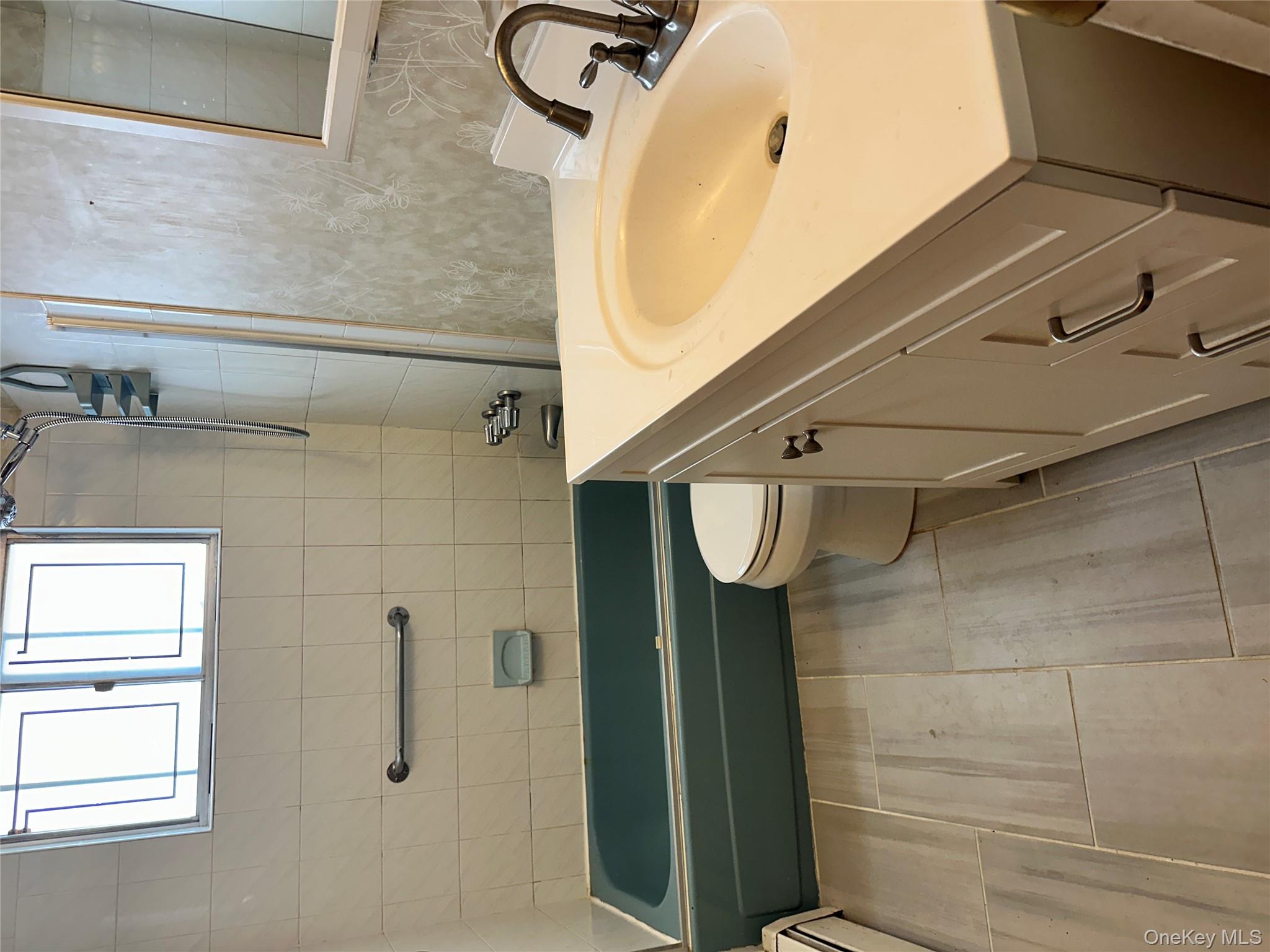 3128 Schreiber Place, Baldwin, NY 11510