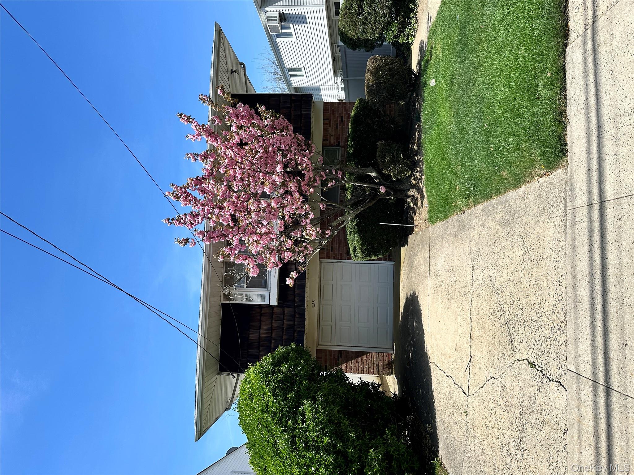 3128 Schreiber Place, Baldwin, NY 11510