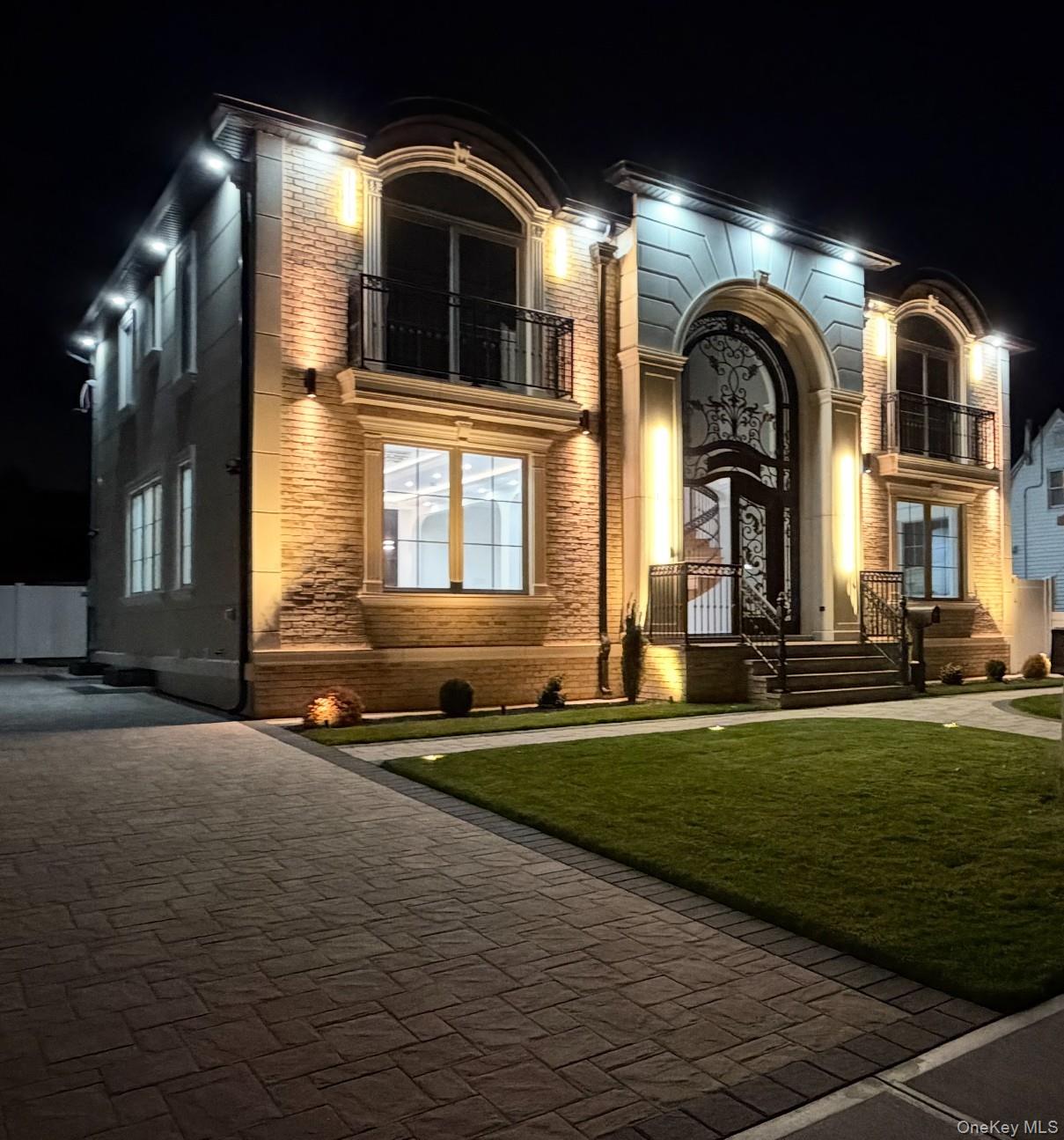 2481 Putnam Drive, East Meadow, NY 11554