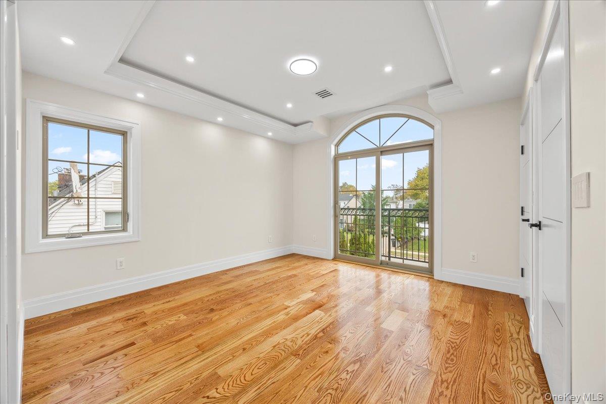 2481 Putnam Drive, East Meadow, NY 11554