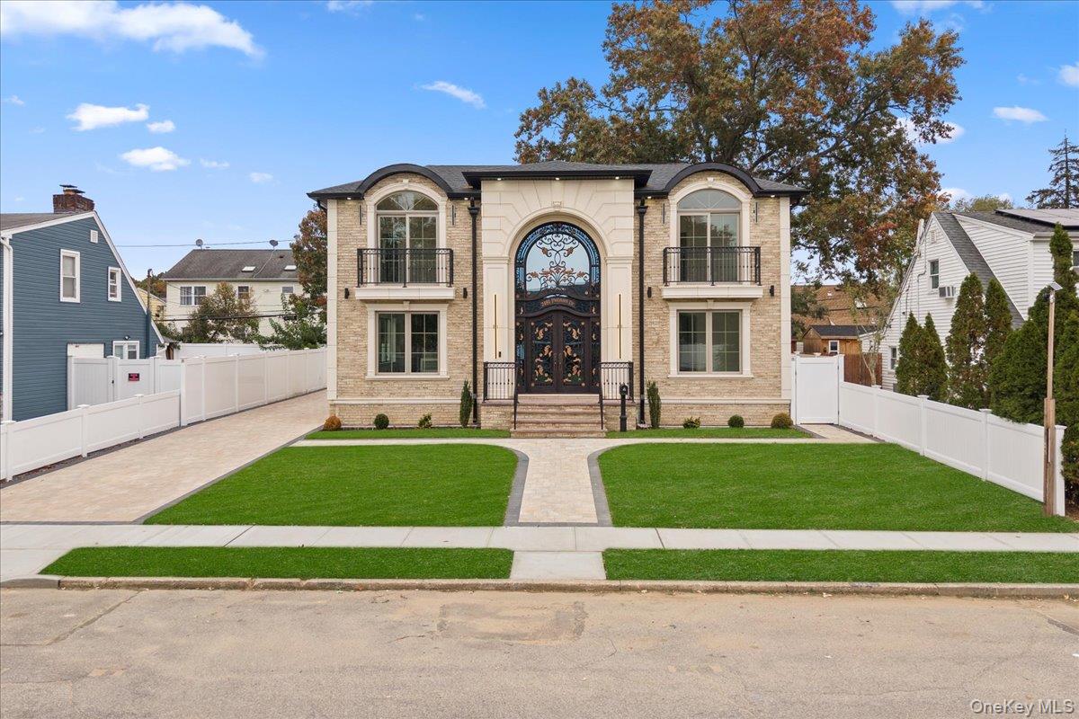 2481 Putnam Drive, East Meadow, NY 11554