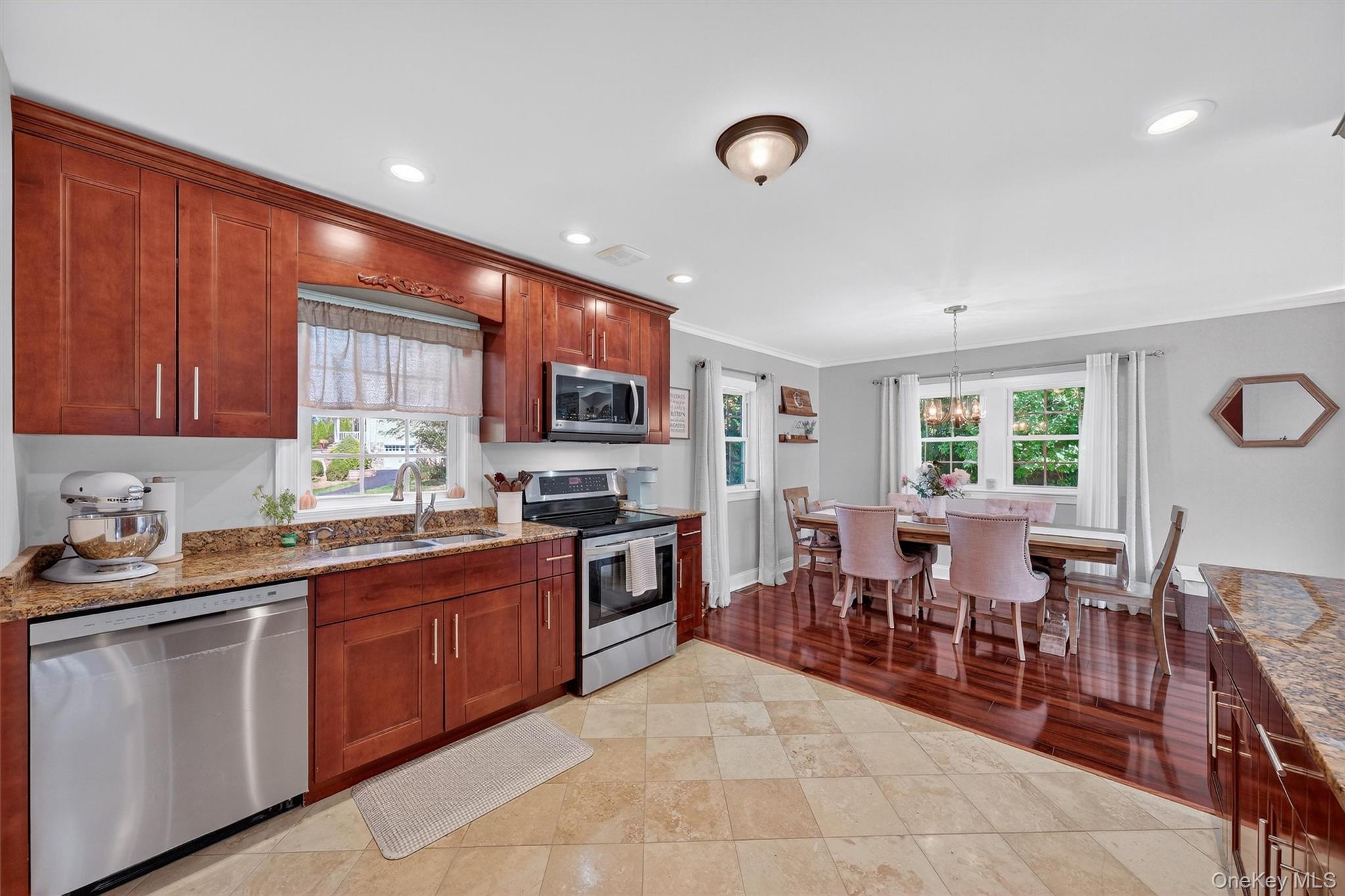 301 Balmville Lane, Balmville, NY 12550