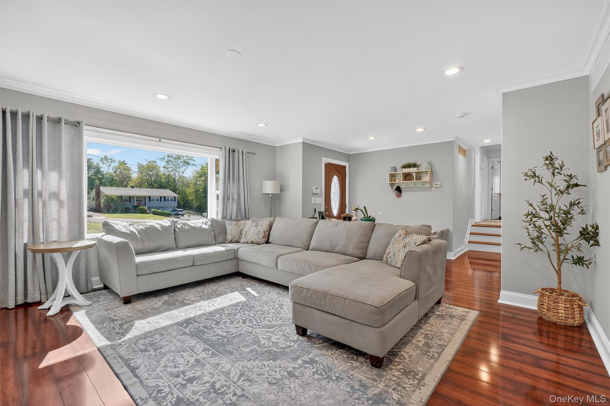 301 Balmville Lane, Balmville, NY 12550