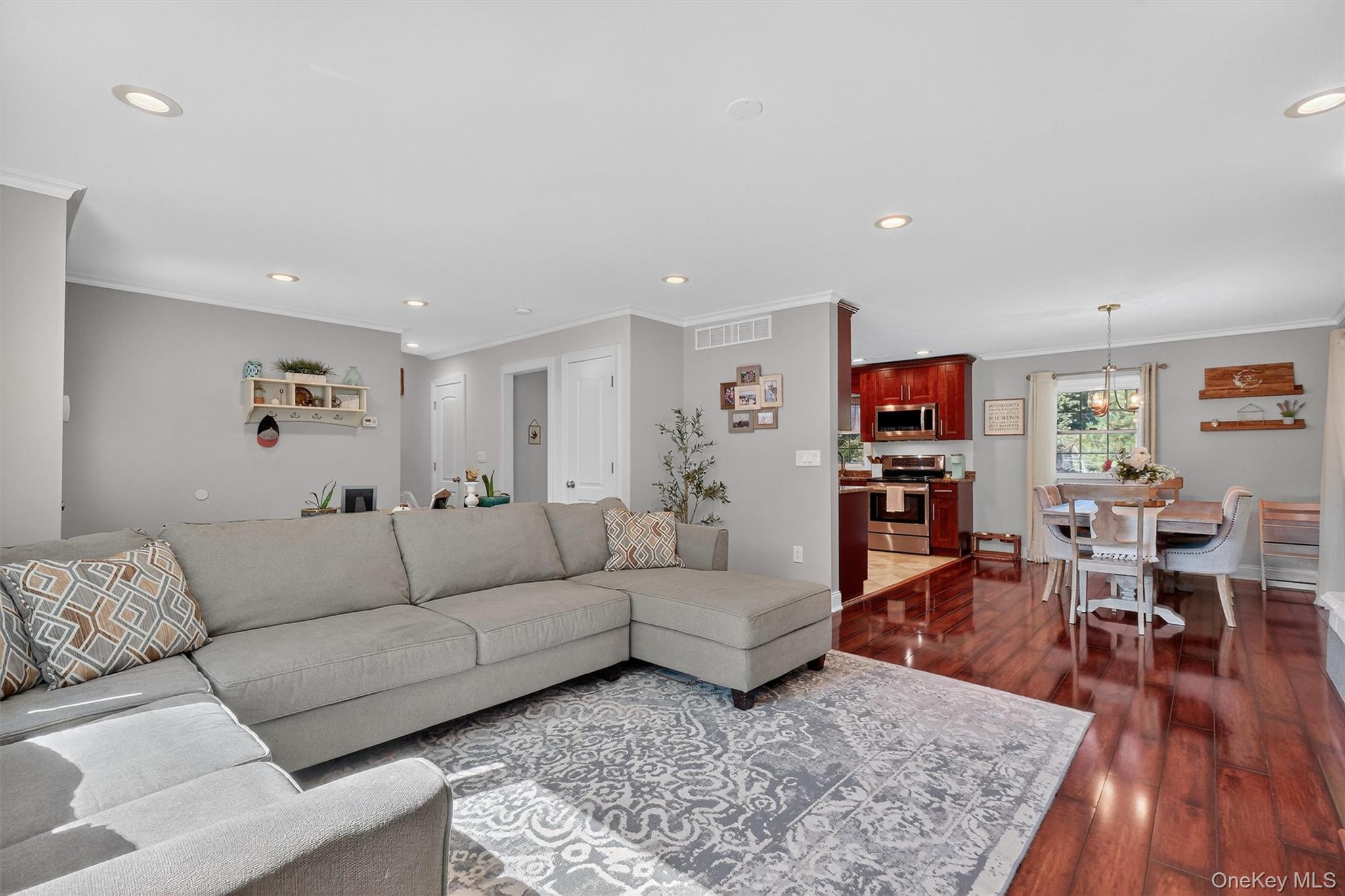 301 Balmville Lane, Balmville, NY 12550