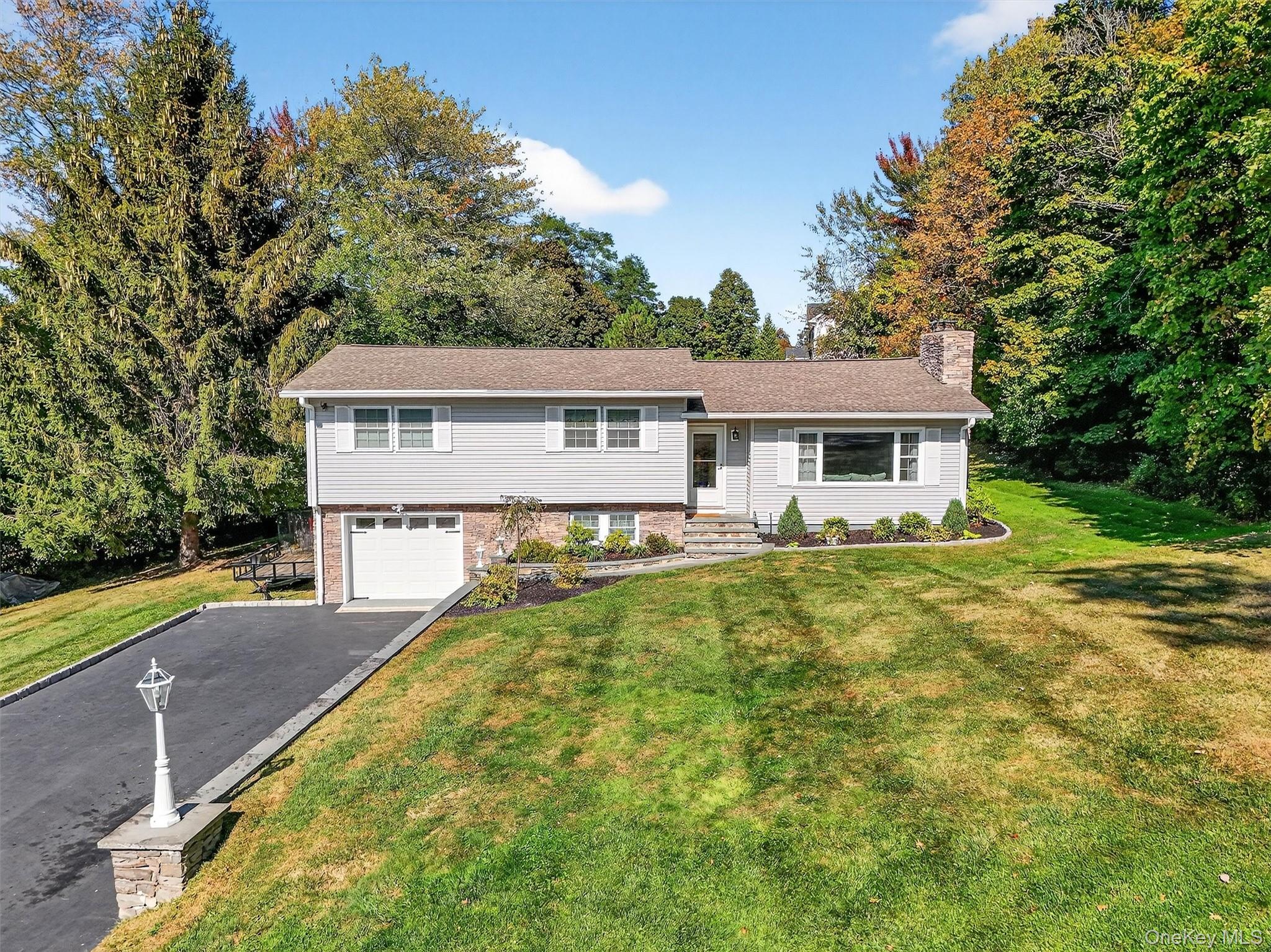 301 Balmville Lane, Balmville, NY 12550