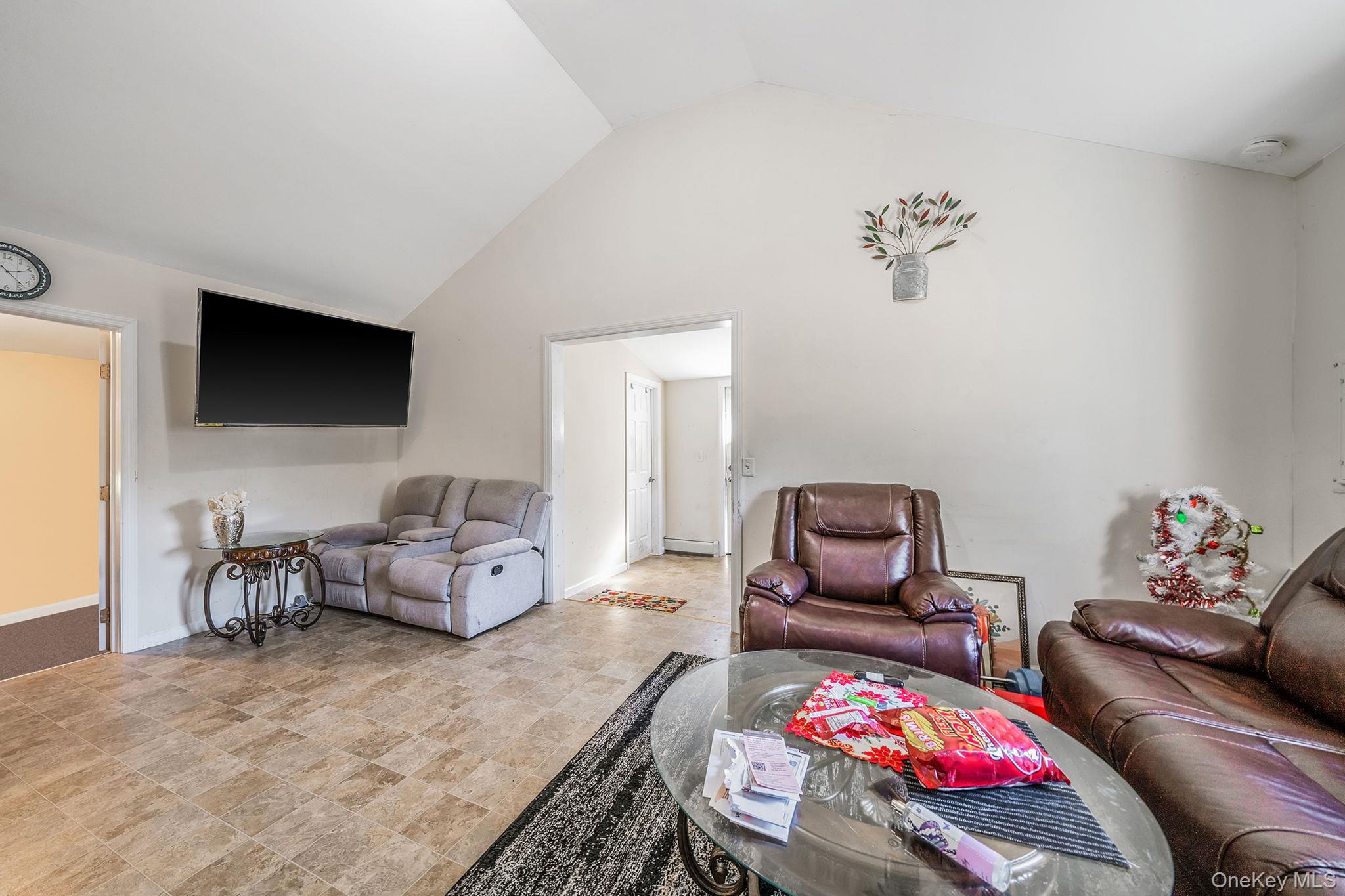 15 Sayville Road, Mastic Beach, NY 11951