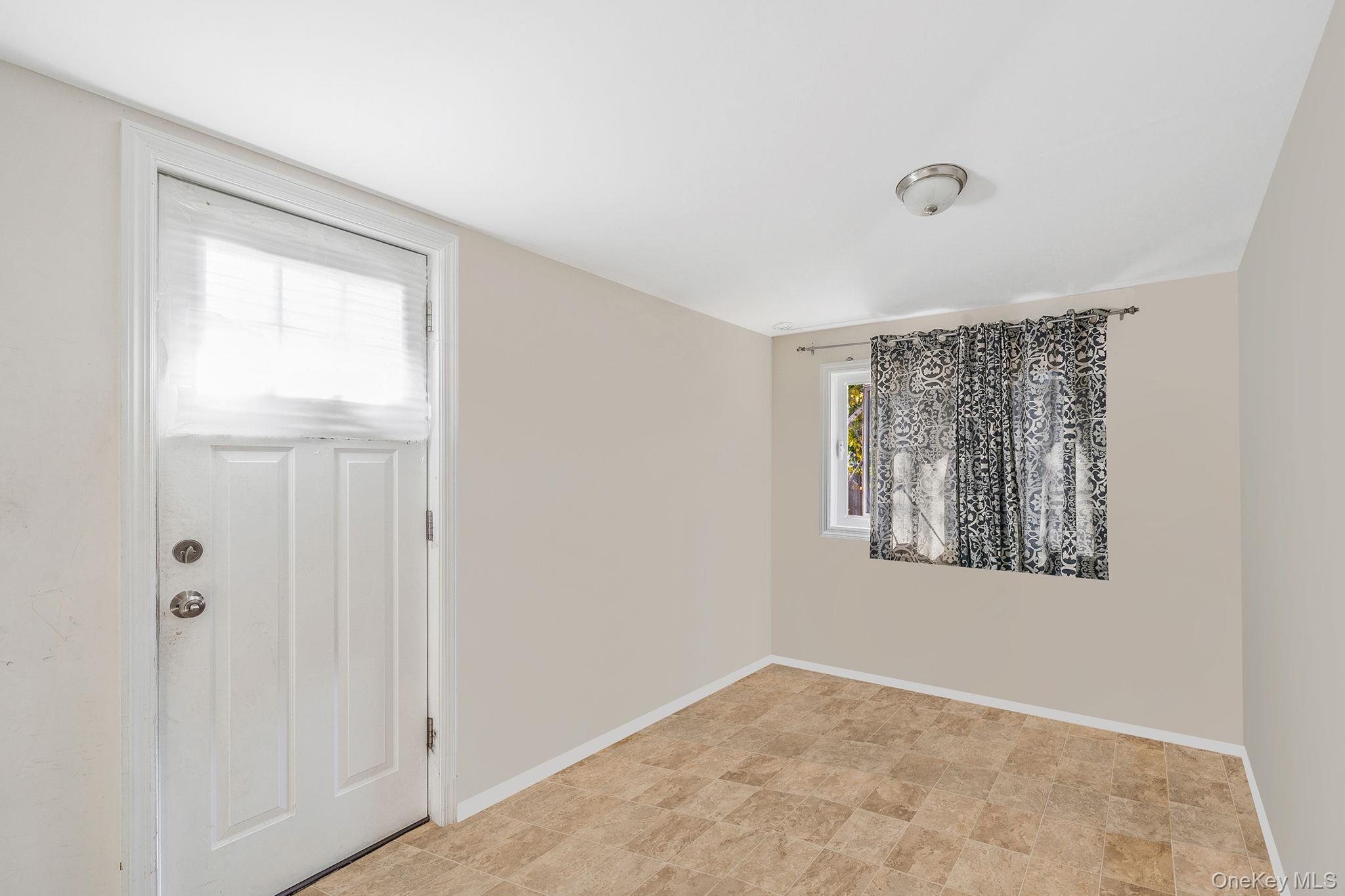 15 Sayville Road, Mastic Beach, NY 11951