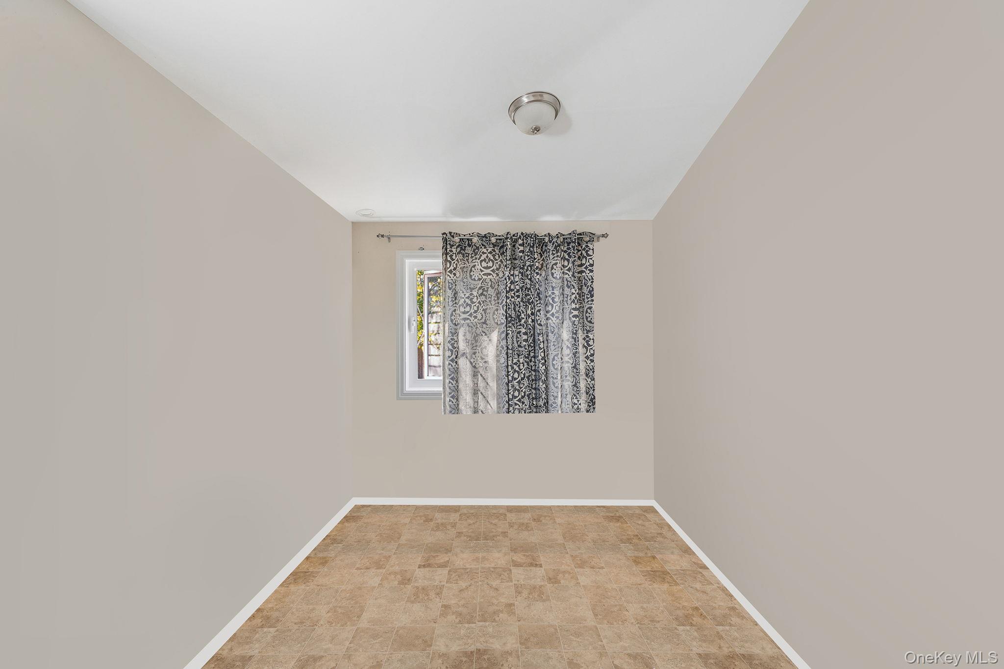 15 Sayville Road, Mastic Beach, NY 11951