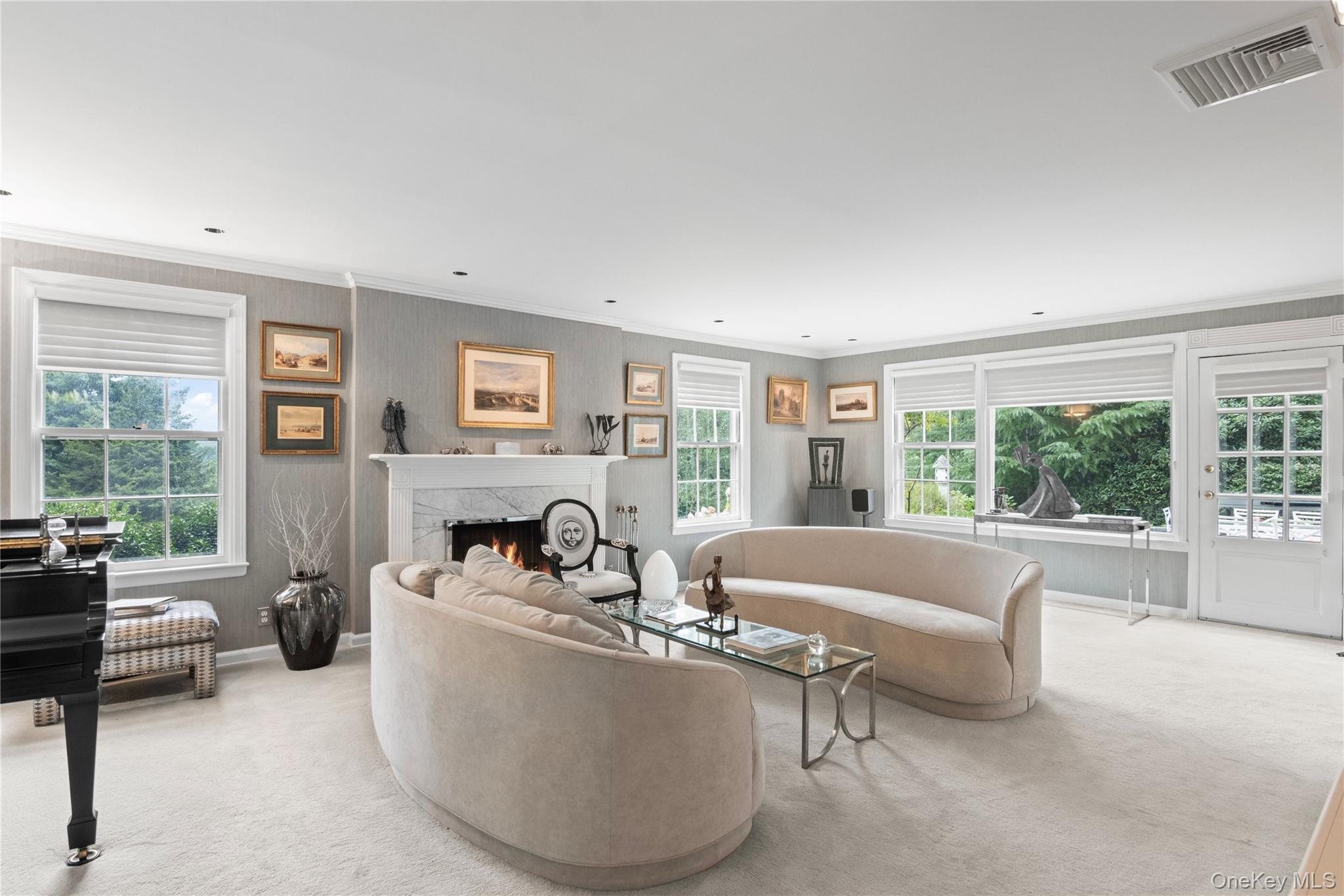 1276 Ridge Road, Laurel Hollow, NY 11791