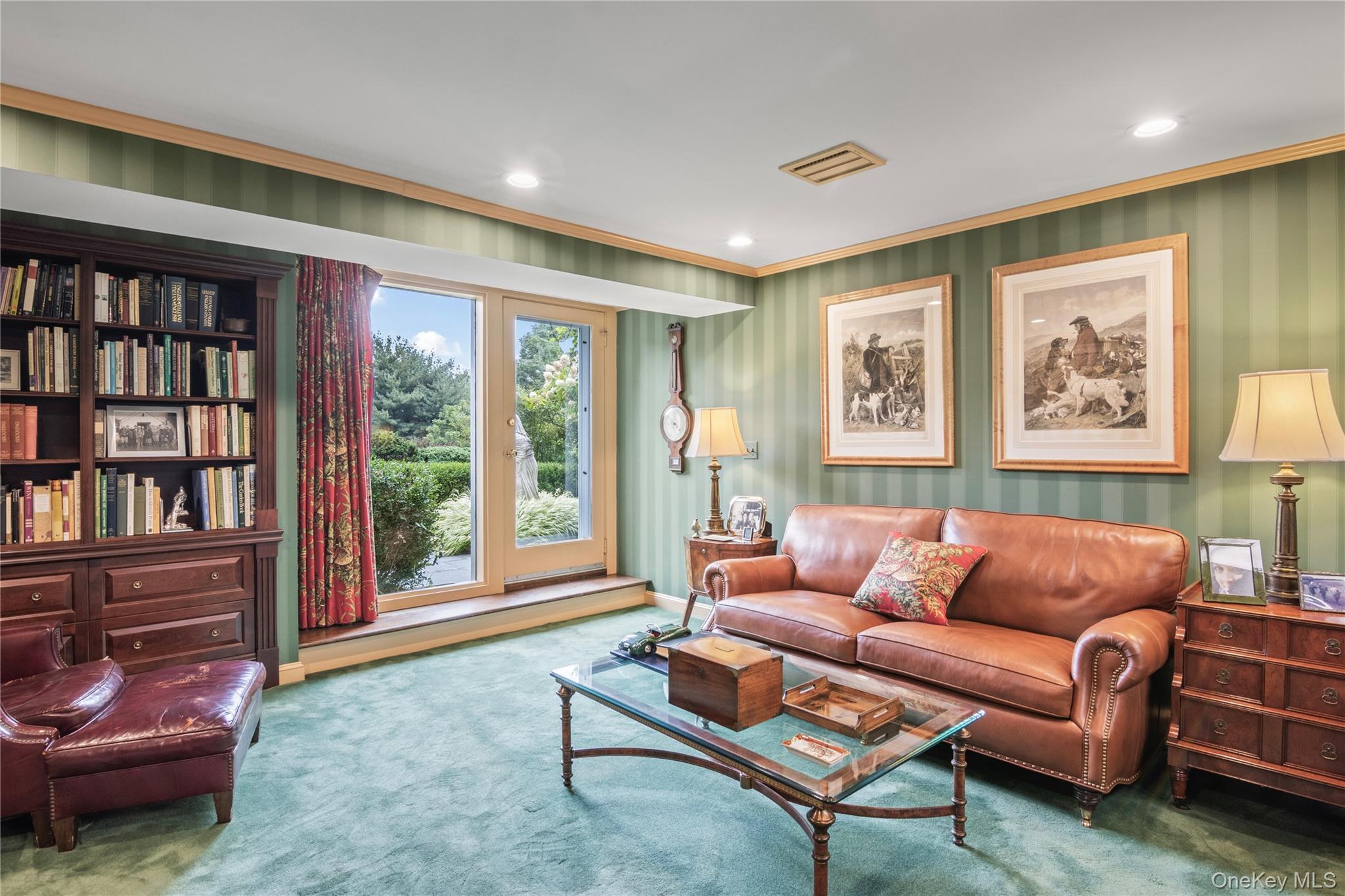 1276 Ridge Road, Laurel Hollow, NY 11791