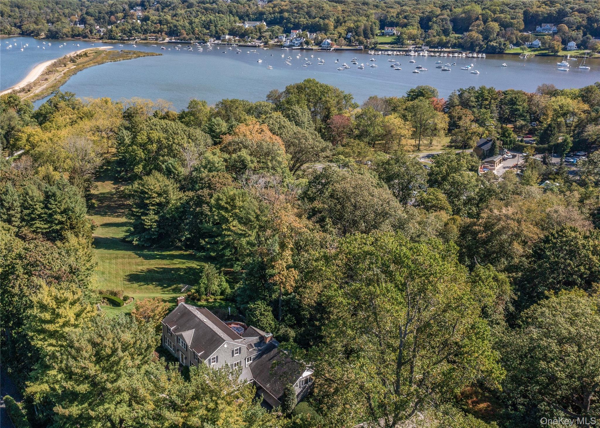 1276 Ridge Road, Laurel Hollow, NY 11791