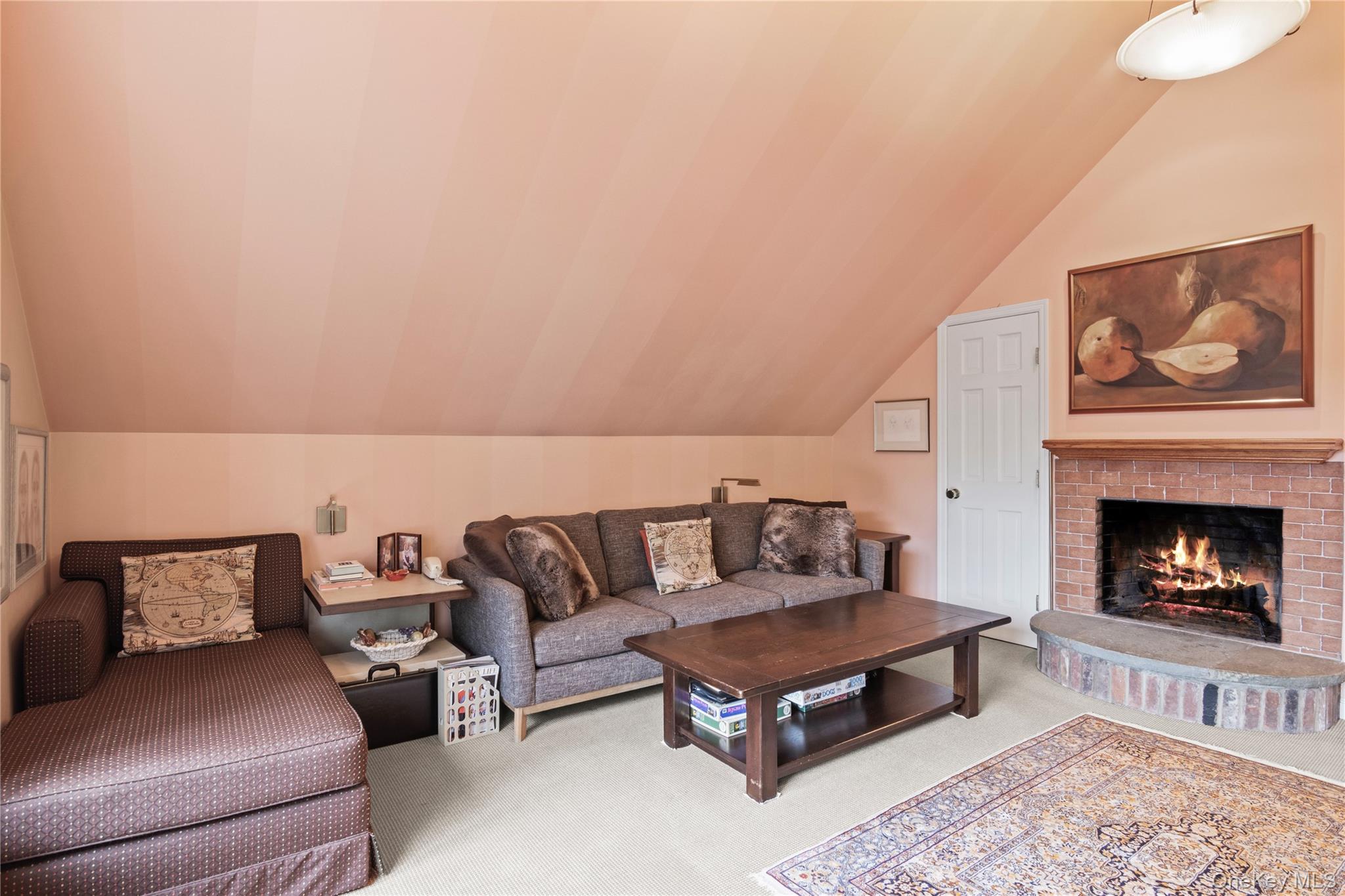 1276 Ridge Road, Laurel Hollow, NY 11791