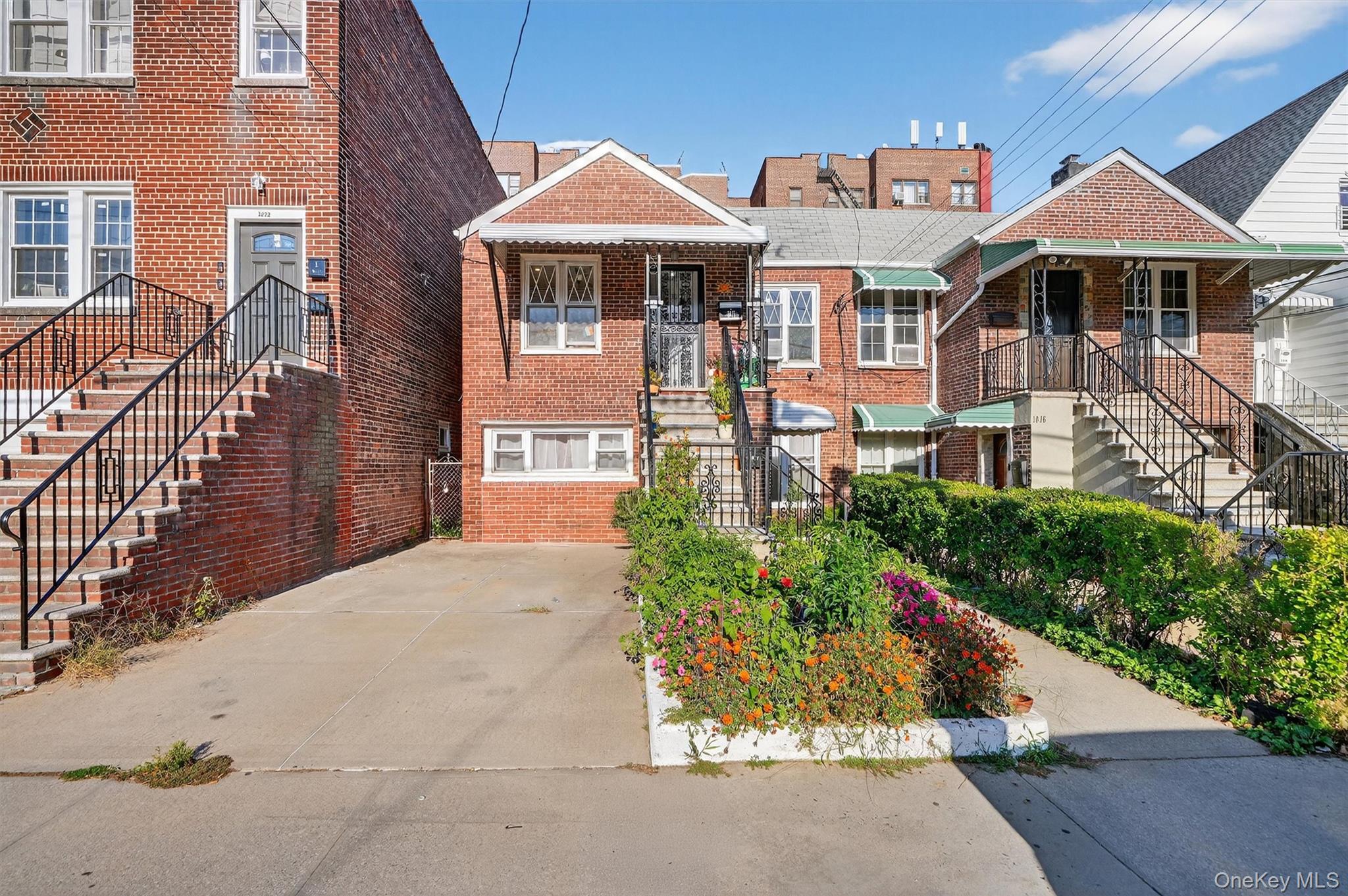 1818 Tomlinson Avenue, Bronx, NY 10461