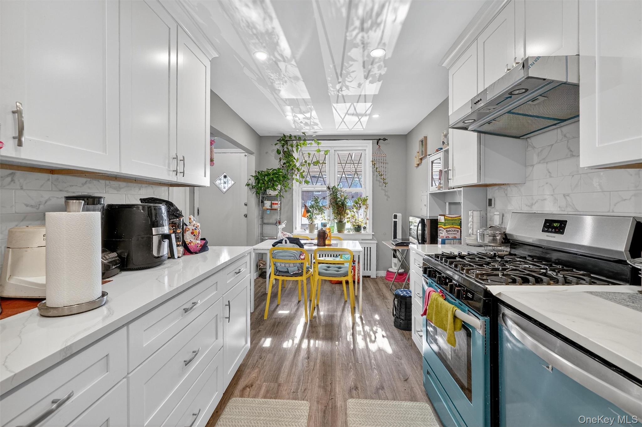 1818 Tomlinson Avenue, Bronx, NY 10461