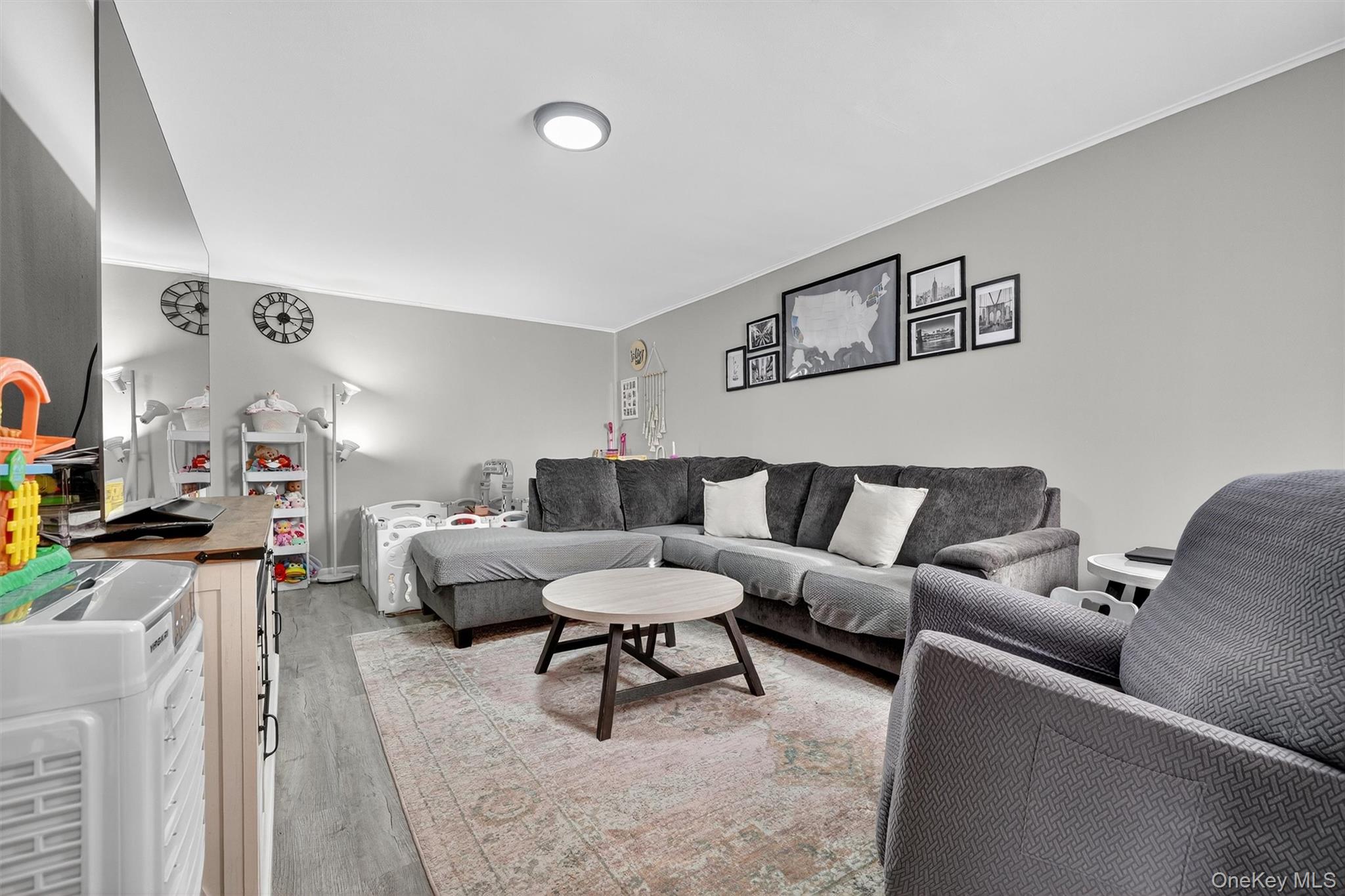 1818 Tomlinson Avenue, Bronx, NY 10461