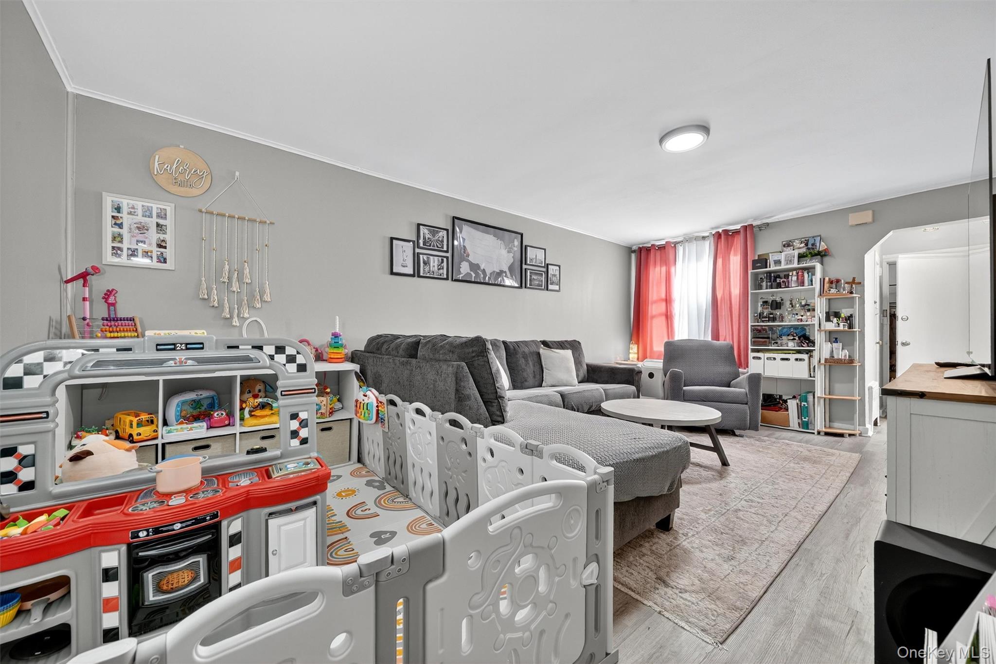 1818 Tomlinson Avenue, Bronx, NY 10461