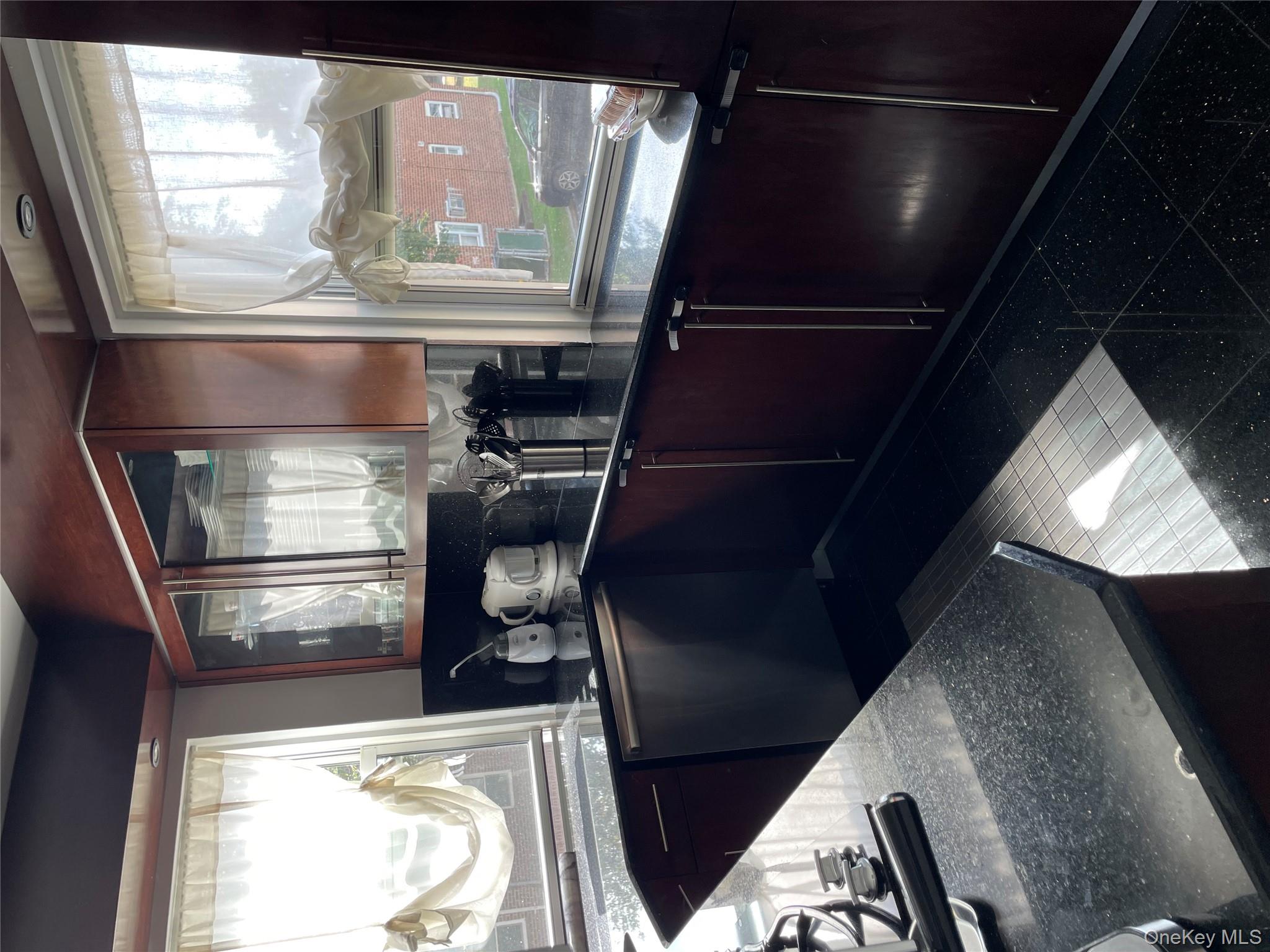 264-11 73rd Avenue # 128A4, Glen Oaks, NY 11004