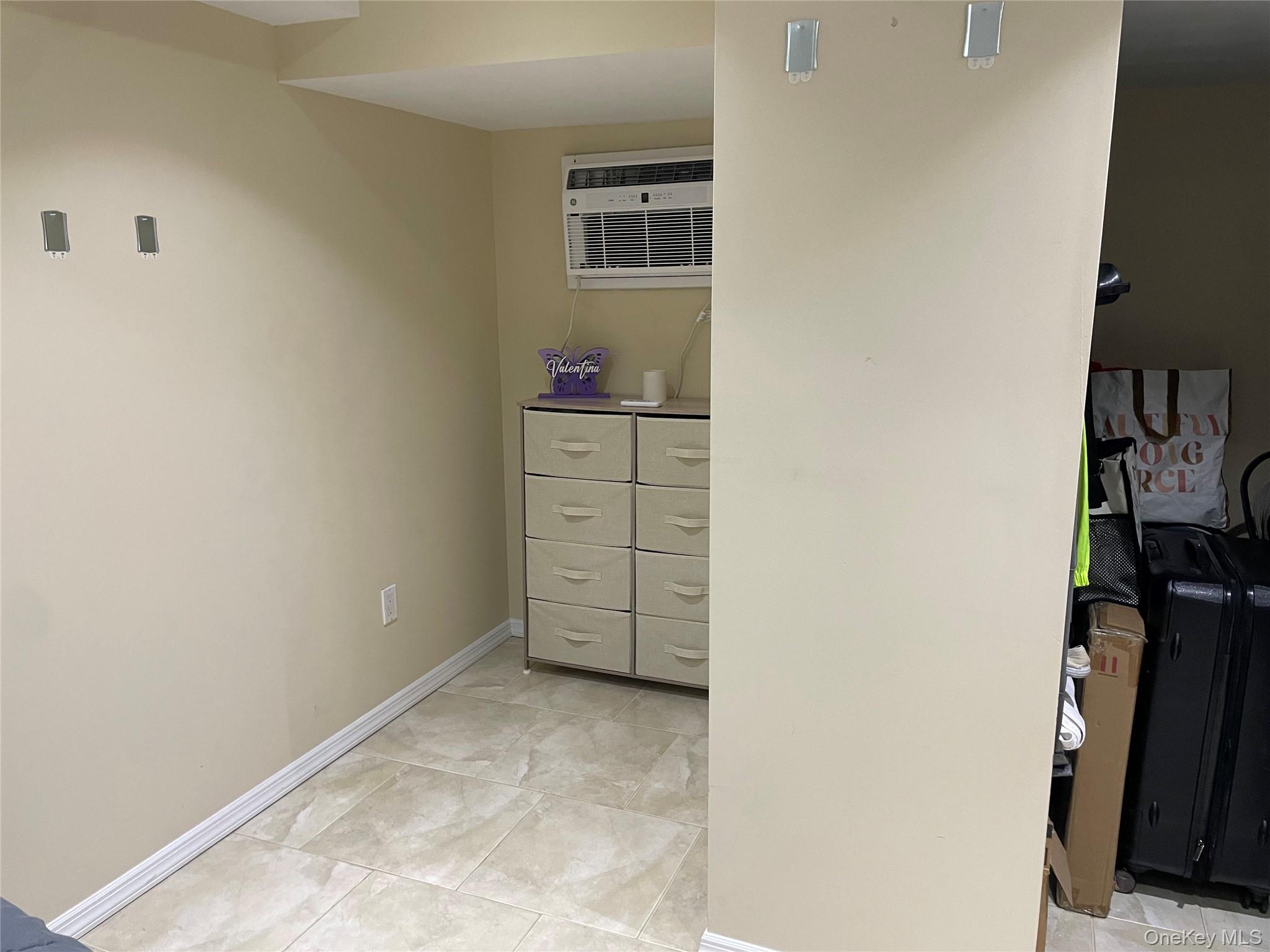 264-11 73rd Avenue # 128A4, Glen Oaks, NY 11004